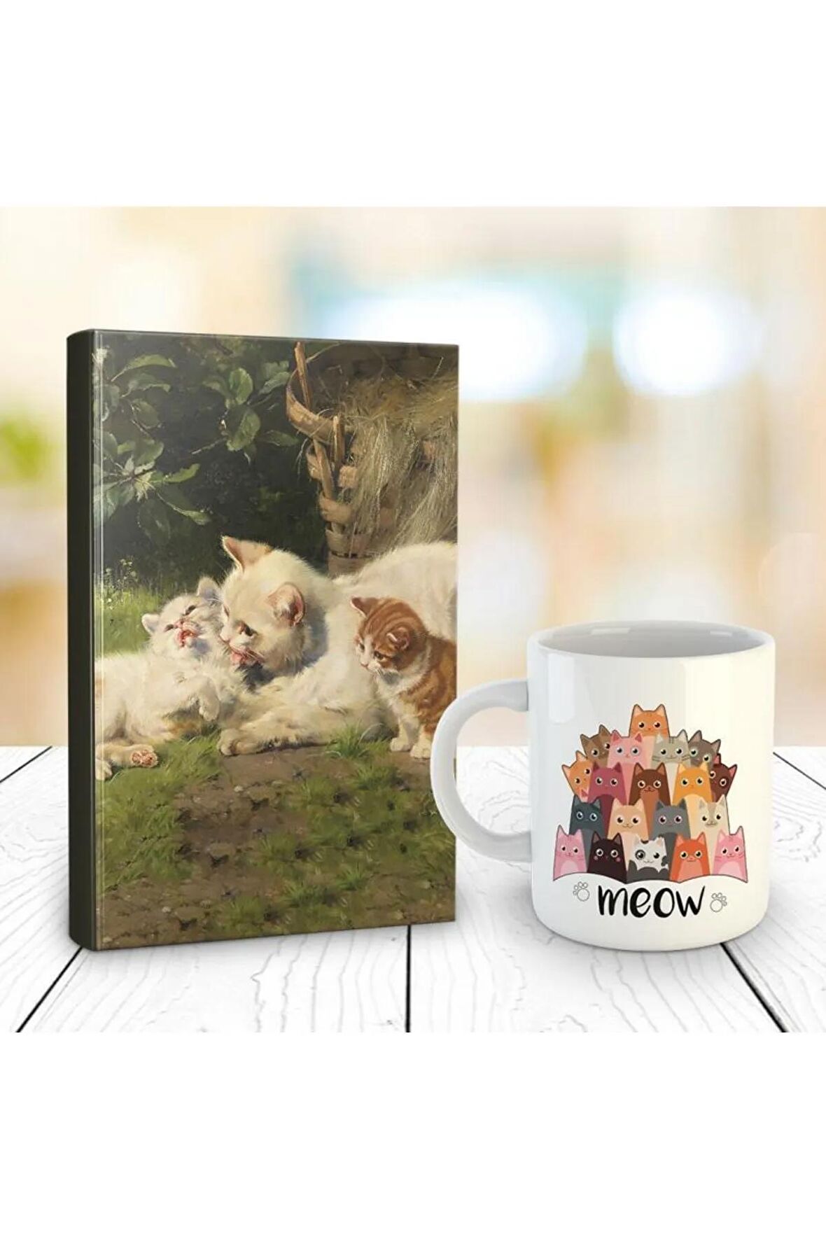 Kedi Ailesi 128 Sayfa Çizgili Defter Ve Sivri Kulaklar Kupa Bardak