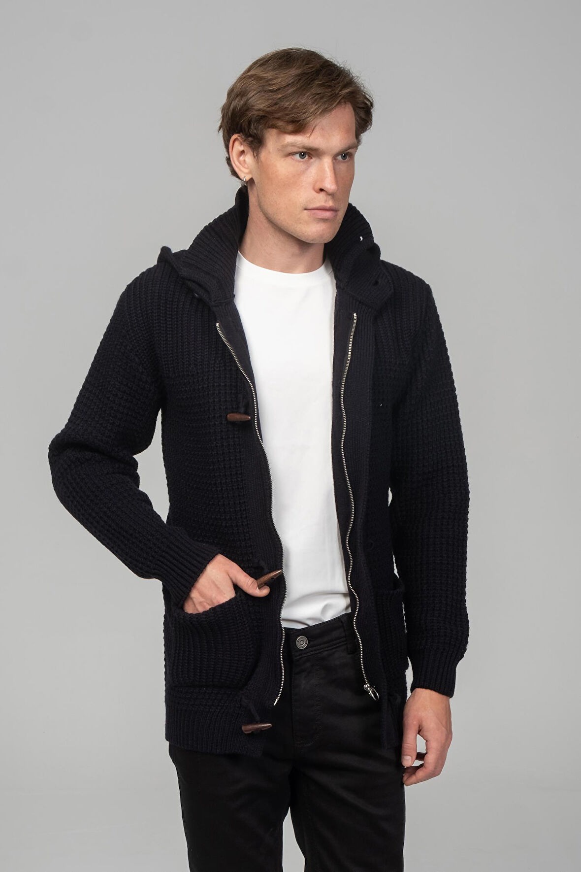 Erkek Kalın Örgülü Kışlık Önü Fermuarlı Ve Fildişi Detaylı  Triko Hırka