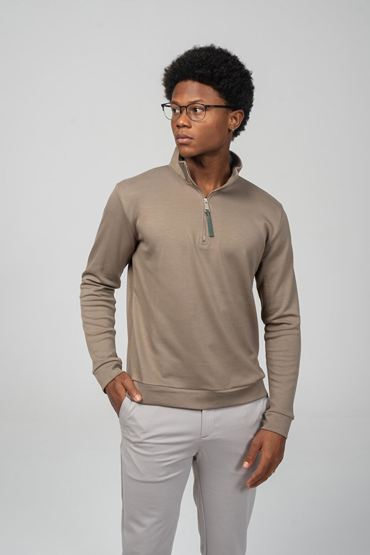Erkek Regular Fit Teknolojik Kumaş İpeksi Pamuk Yarım Fermuarlı Sweatshirts