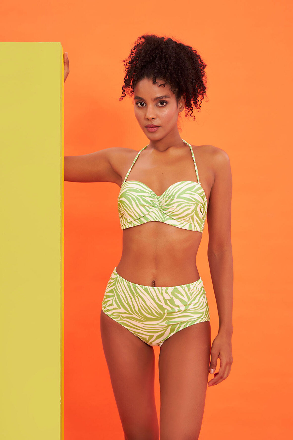 Yeşil Zebra Desen Straplez Tek Üst Bikini