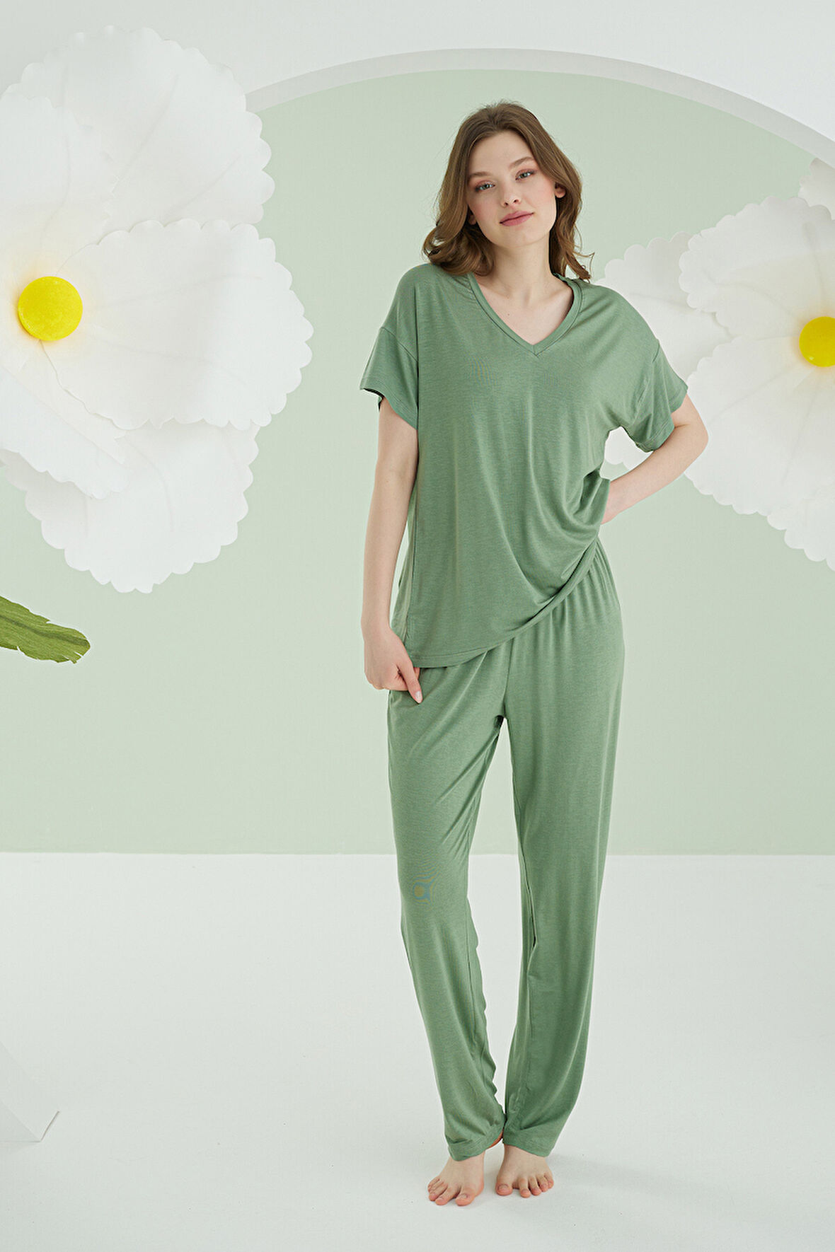 Yeşil Modal V Yaka Pijama Takımı