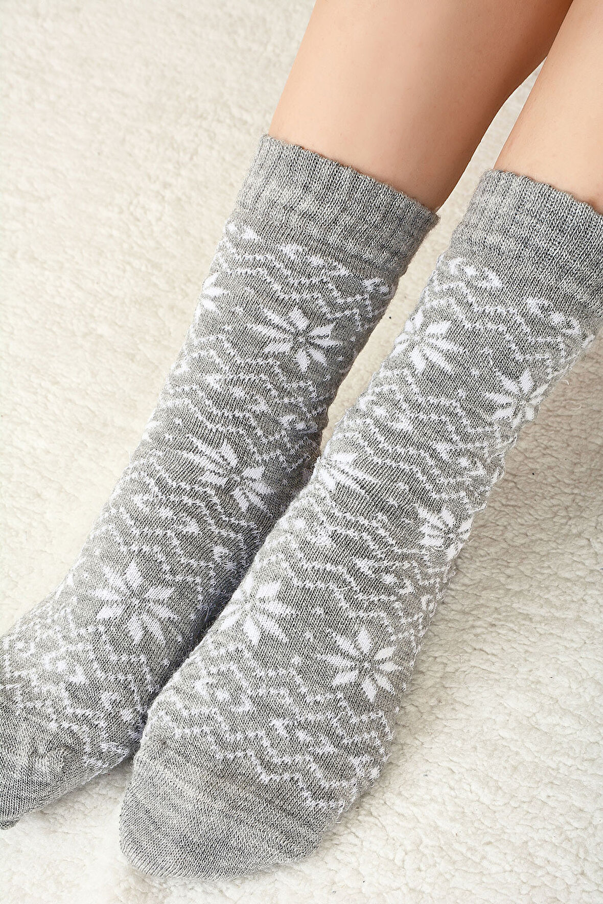 Gri Winter Themed Soft Uzun Soket Çorap
