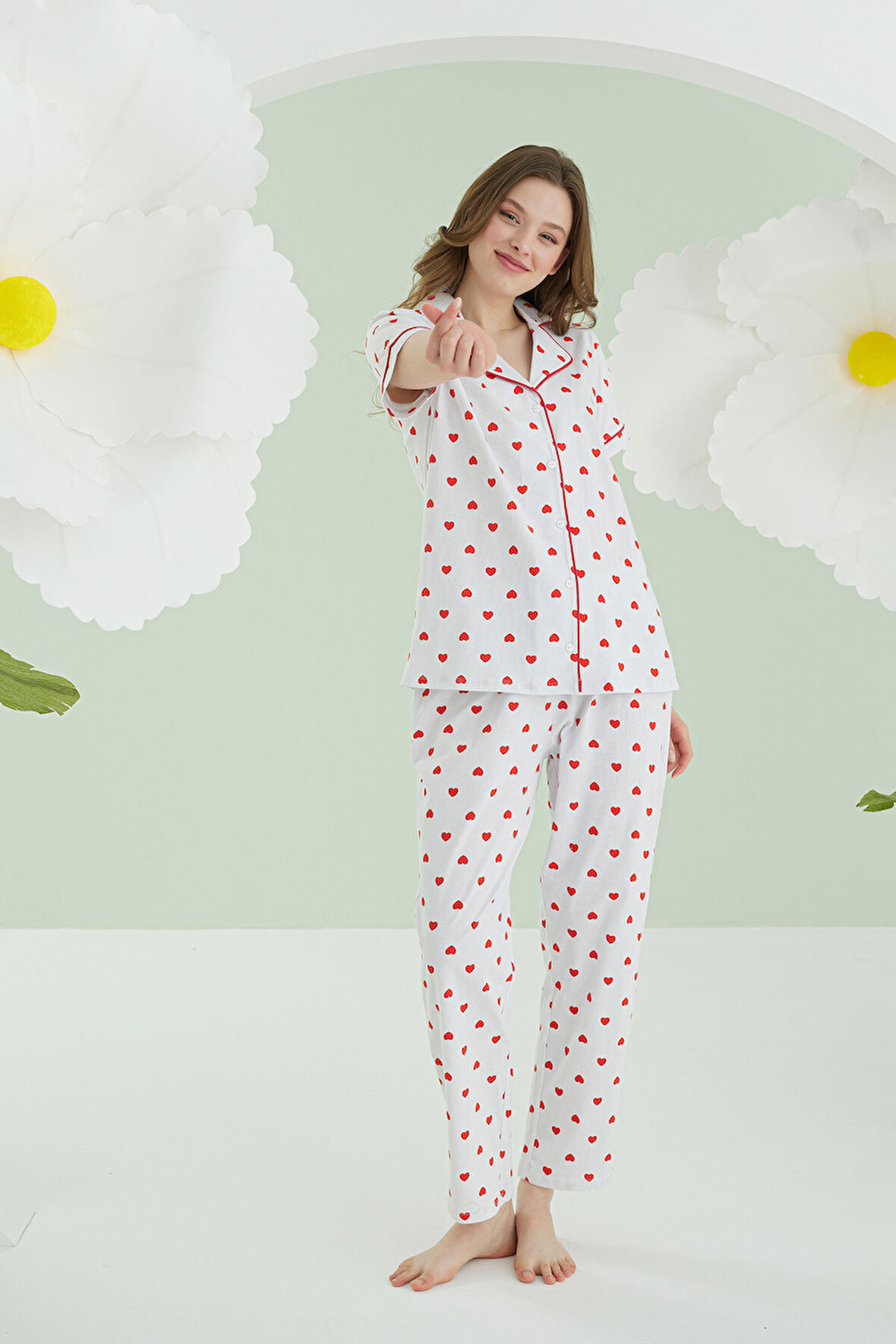 Ekru Kalpli Önden Düğmeli Pijama Takımı