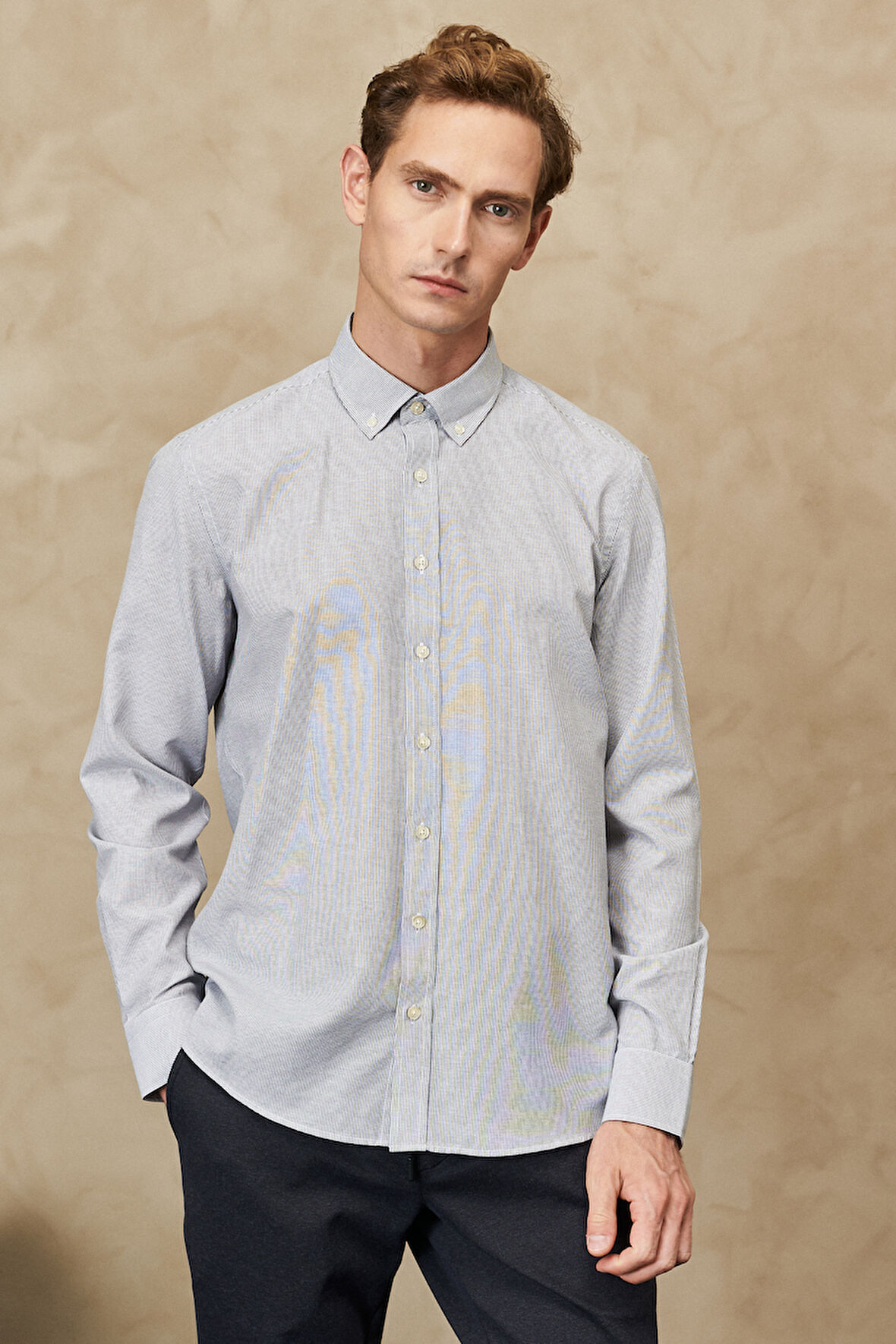 Slim Fit Dar Kesim Düğmeli Yaka Çizgili Gömlek