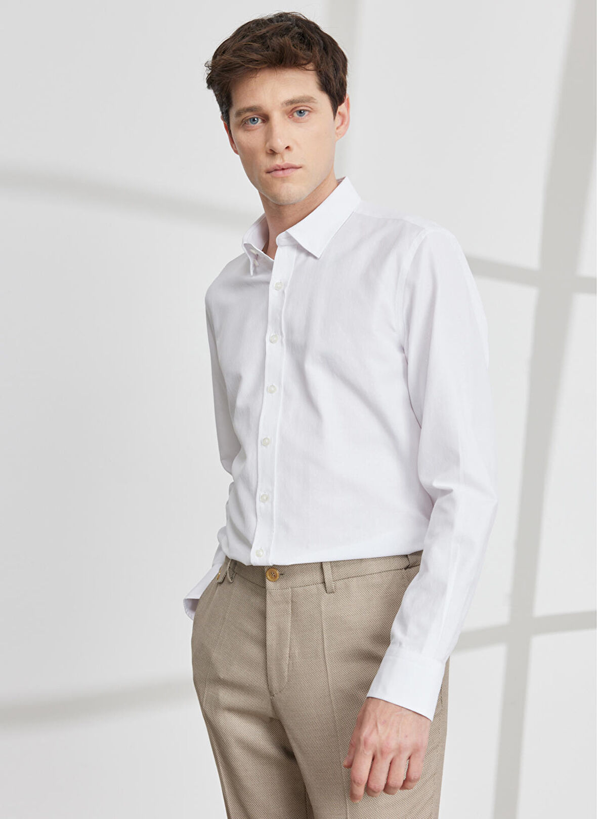 Altınyıldız Classics Slim Fit Düğmeli Yaka Beyaz Erkek Gömlek 4A2023200028