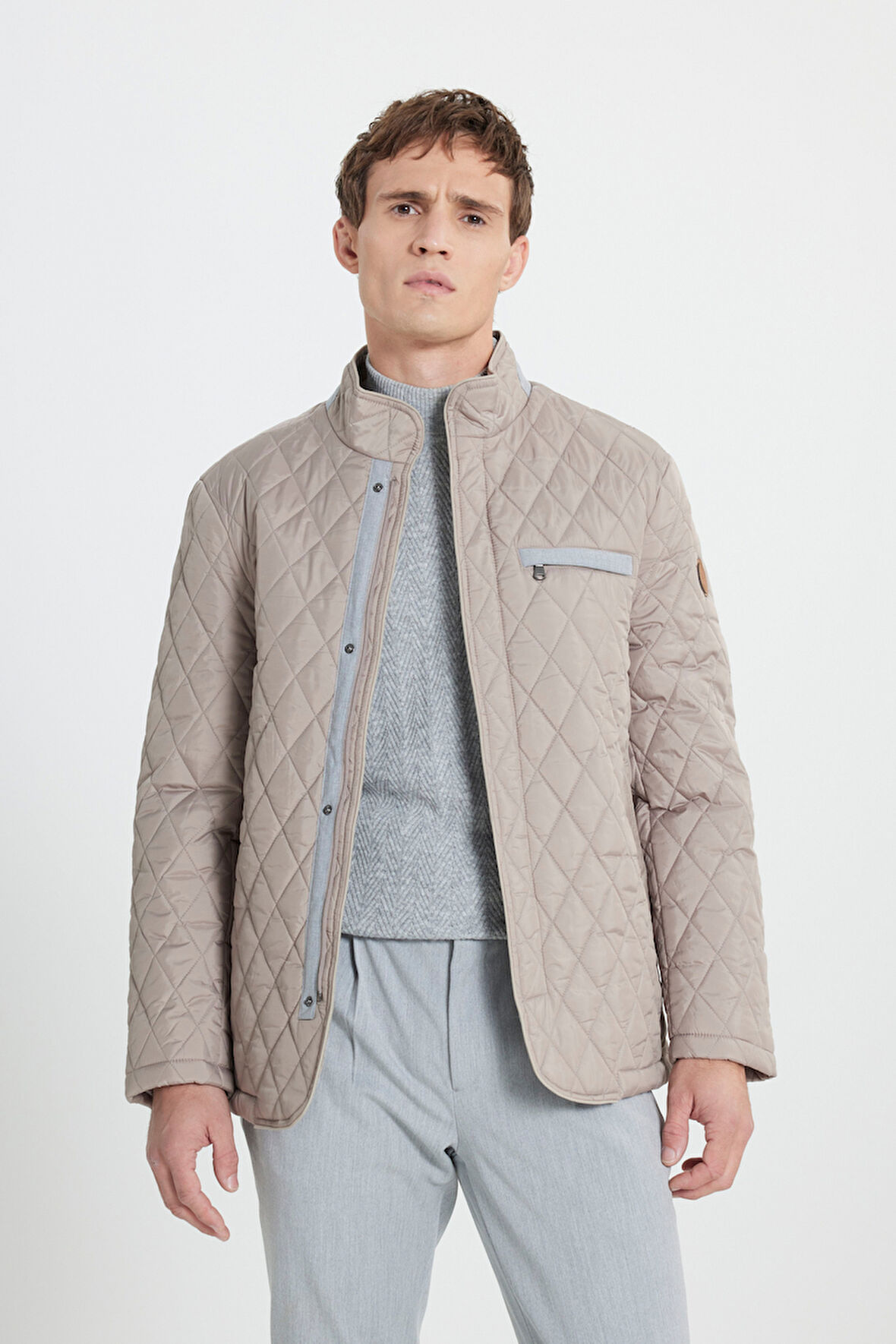 Standart Fit Normal Kesim Dik Yaka Desenli Overcoat