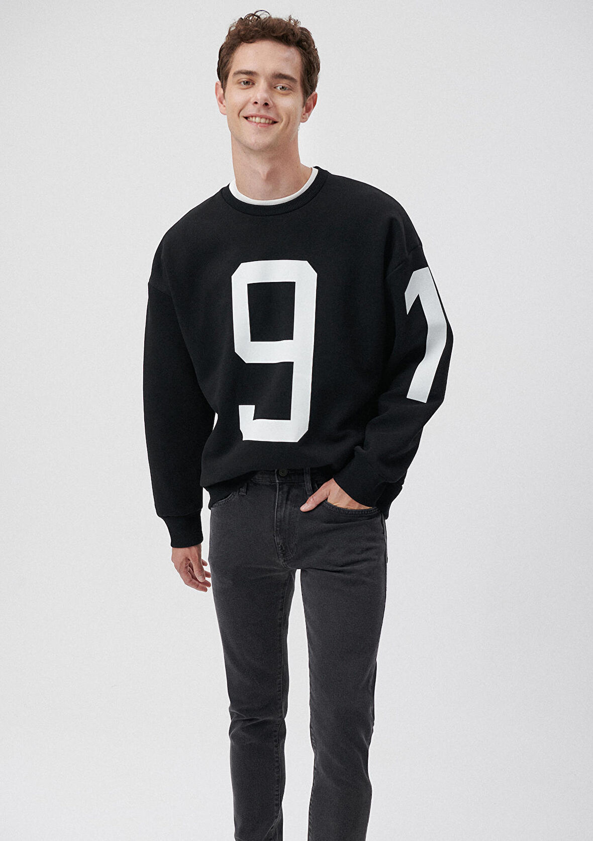 Mavi 91 Baskılı Kapüşonlu Siyah Sweatshirt 0611735-900
