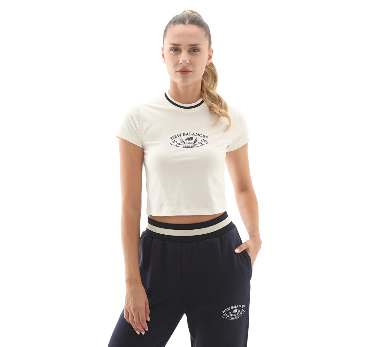 WNT3501-SST New Balance Wnt3501 Kadın T-Shirt Beyaz