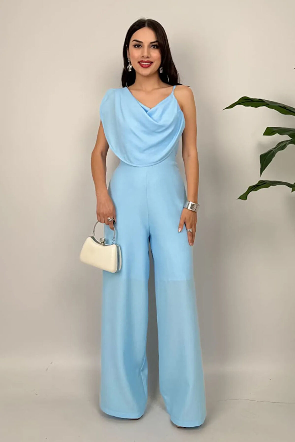 Élan Kadın Drapeli Detaylı Mavi Tulum – Dokulu Kumaş Şıklığı