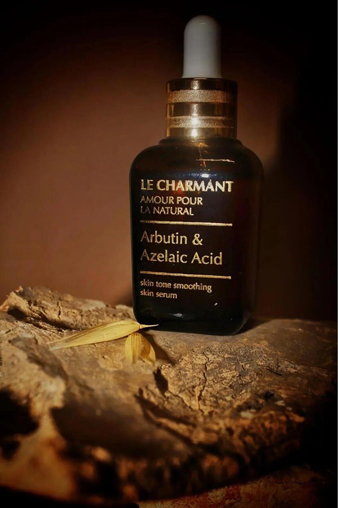 Le Charmant Leke Ve Akne Gidermeye Yardımcı Cilt Serumu 30 Ml Arbutin + Azelaik Asit Serum