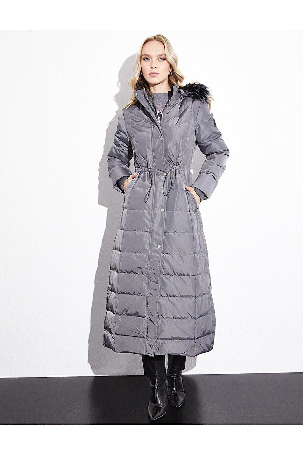 KA-A23-27007 KAYRA KAZ TÜYÜ MONT