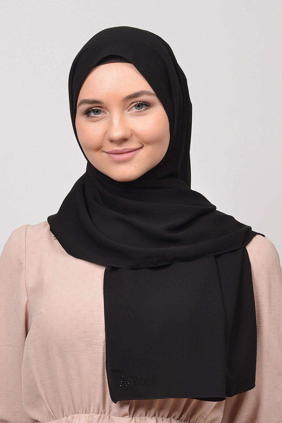 Medine İpeği Düz Tesettür Şal