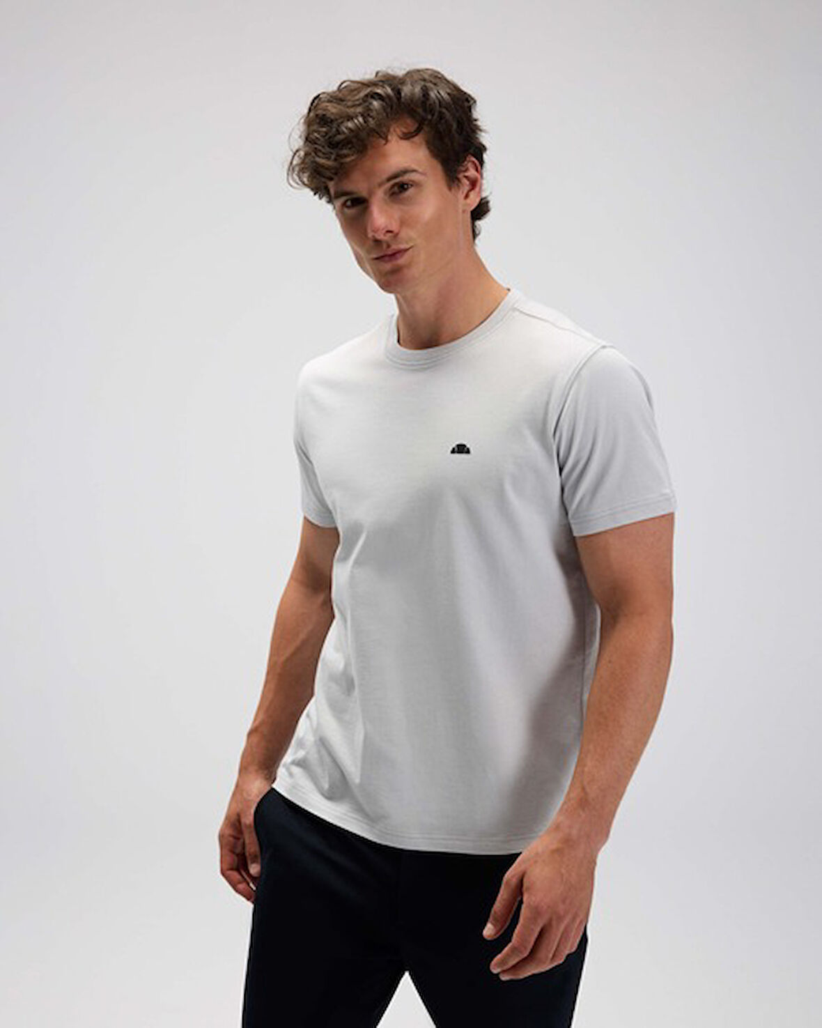 Ellesse Erkek Fermuarlı Kapüşonlu Sweat EM560