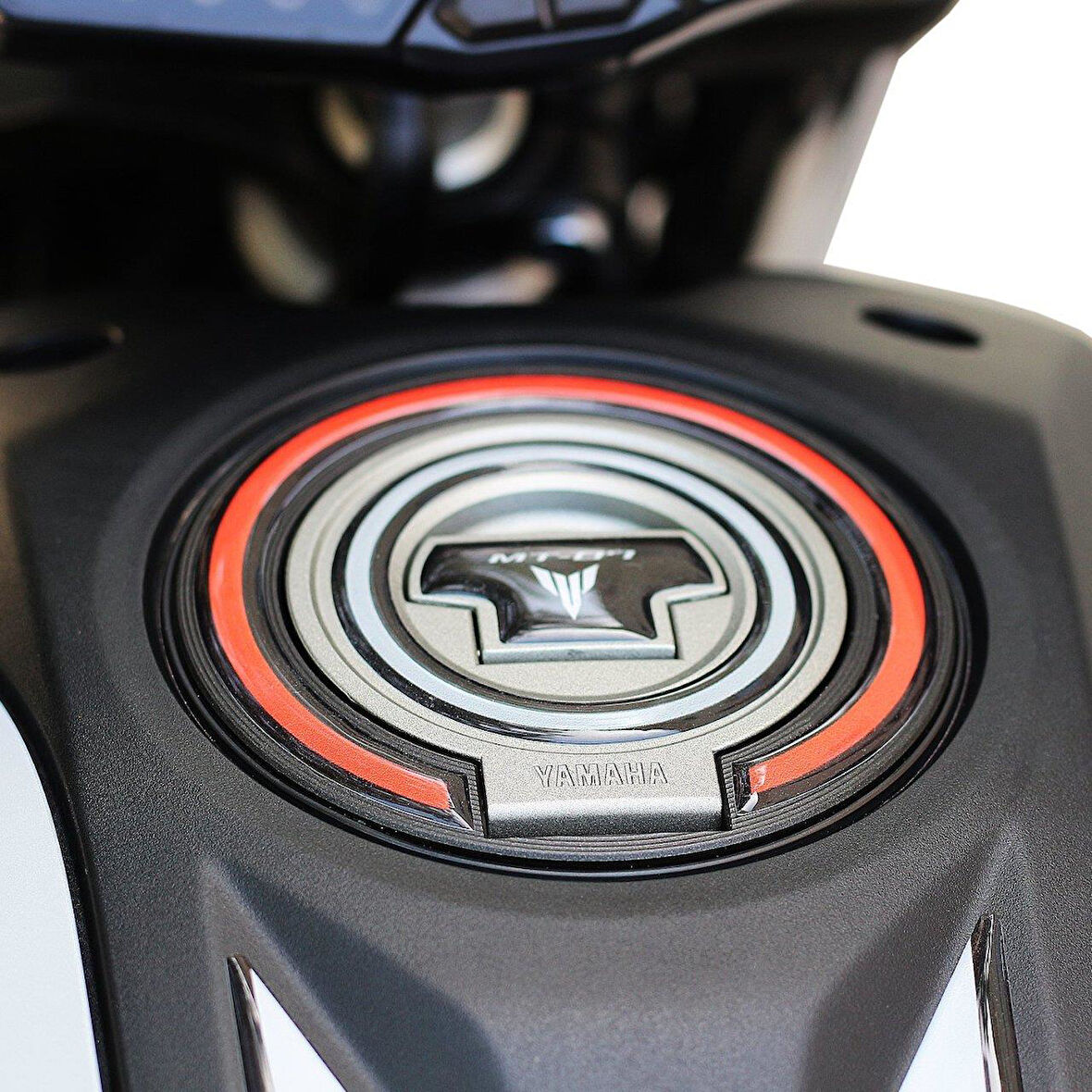 GP Kompozit Yamaha MT-07 2018-2020 Uyumlu Tank Pad Seti Kırmızı