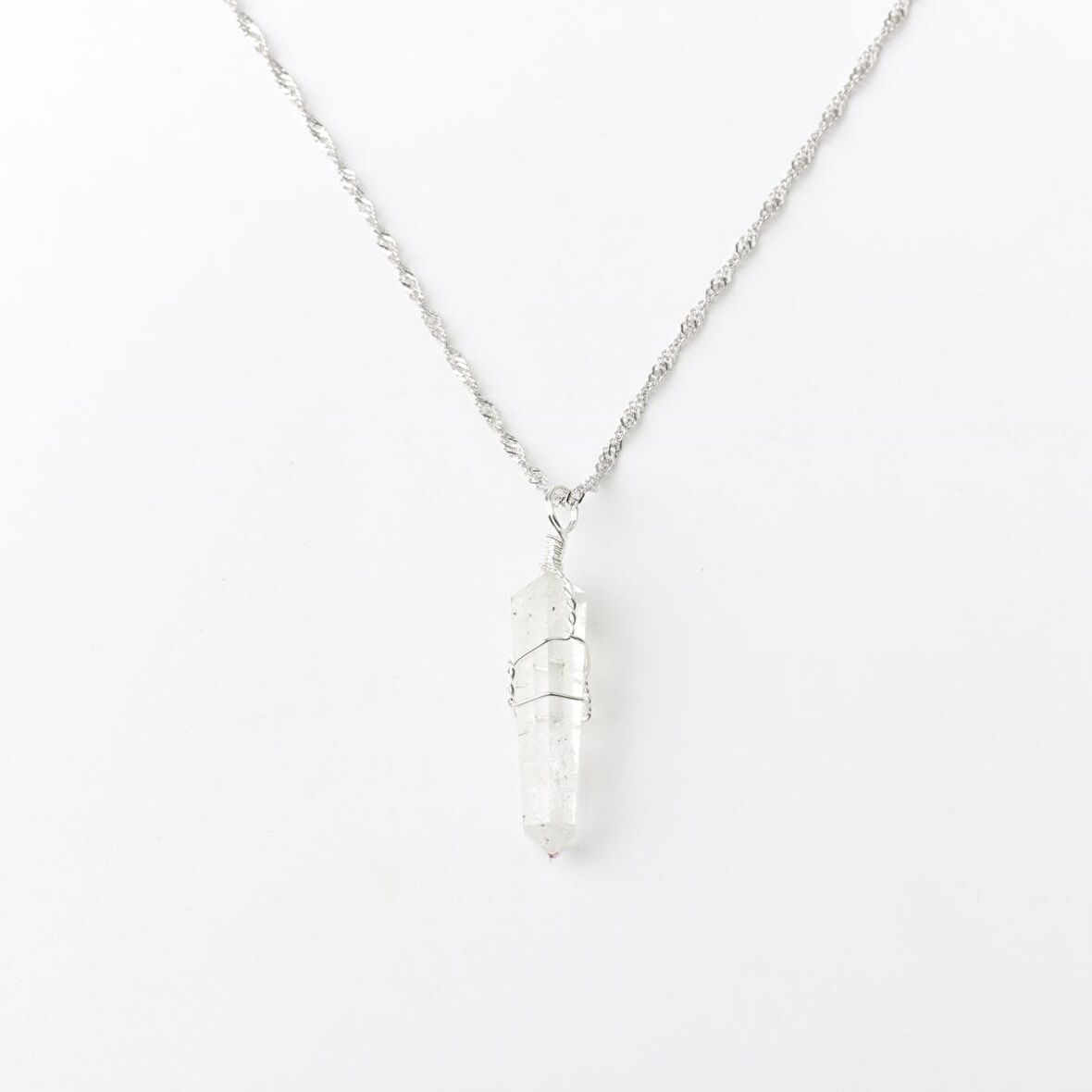 Kristal Kuvars Doğal Taş Kolye Ucu 3x1 cm, Gümüş Zincir