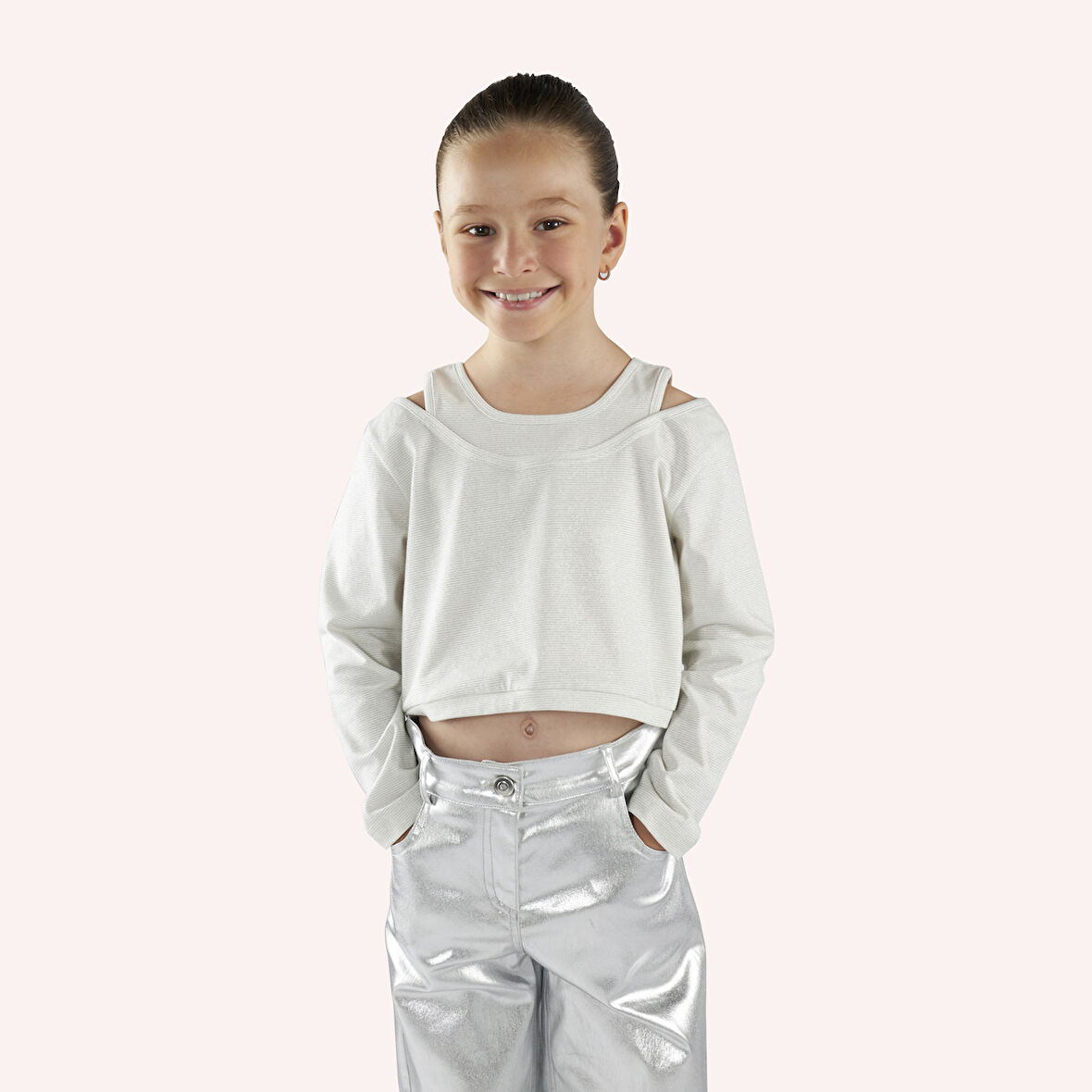 Kız Çocuk Kolları Pencere Detaylı T-Shirt Ekru