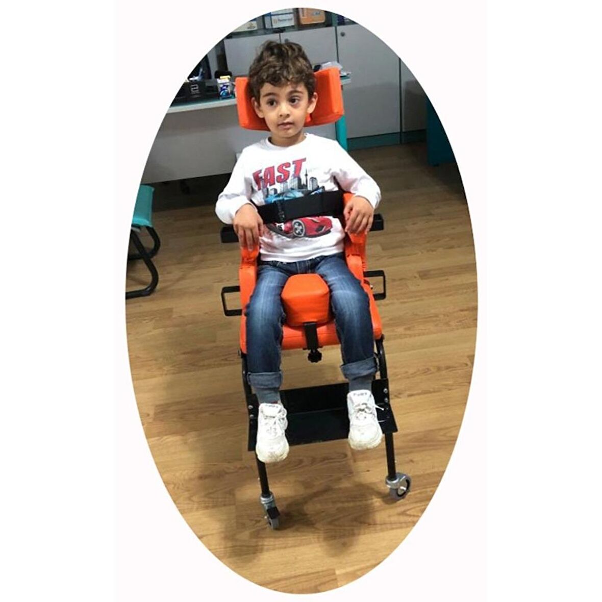 Engelli Çocuk Oturma Sandalyesi Tekerlekli 6 İle 10 Yaş Arası