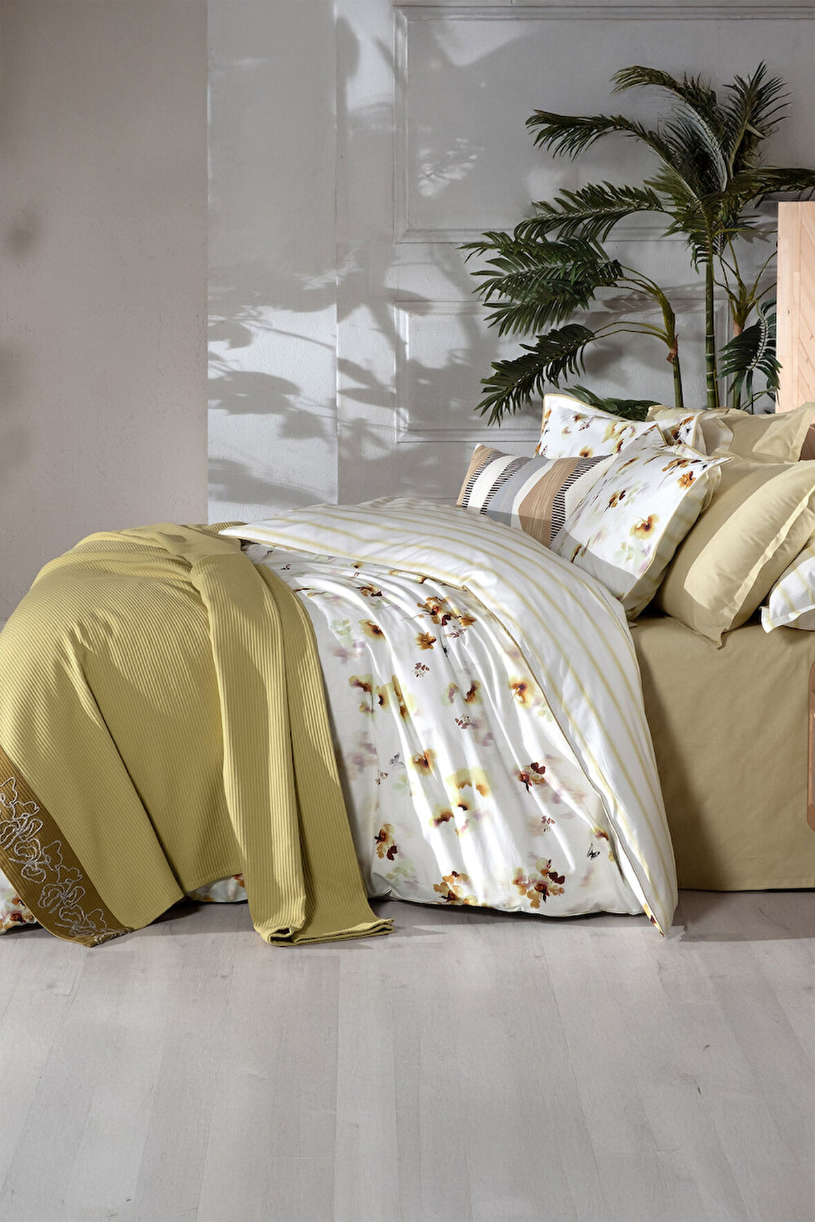 Sarev Eva Jadon Sarı Çift Kişilik %100 Pamuk Nevresim Takımı ve Pike Seti