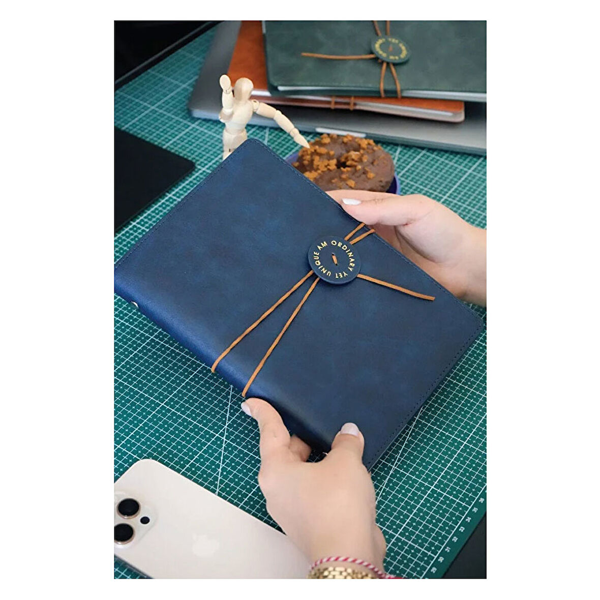 Victoria's Journals Mekanizmalı Vegan Kapak A5 Çizgili Defter 125-2133