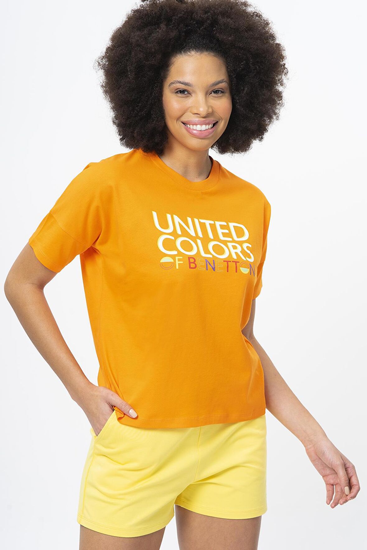 United Colors of Benetton Kadın T-Shirt BNT-W20374