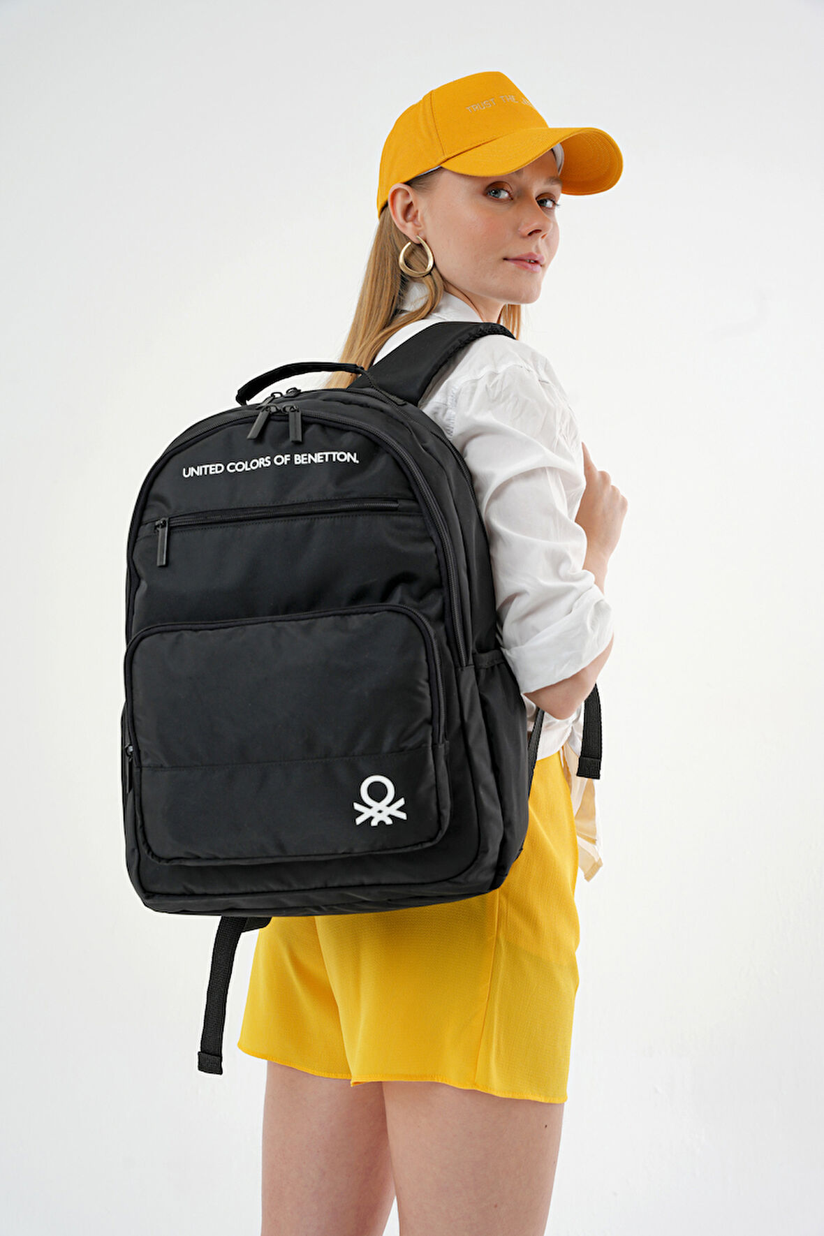 United Colors Of Benetton. Sırt Çantası