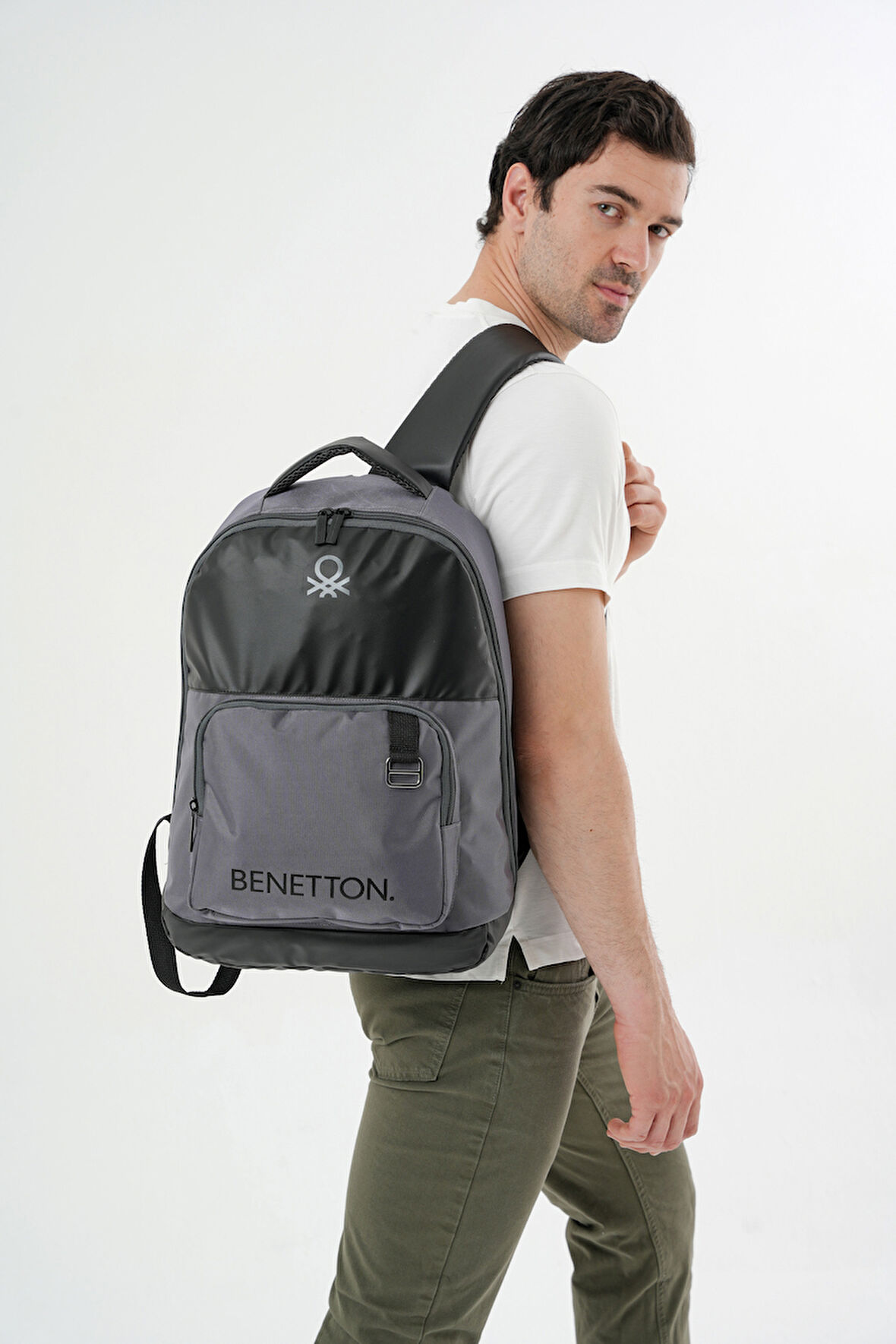 United Colors Of Benetton. Sırt Çantası