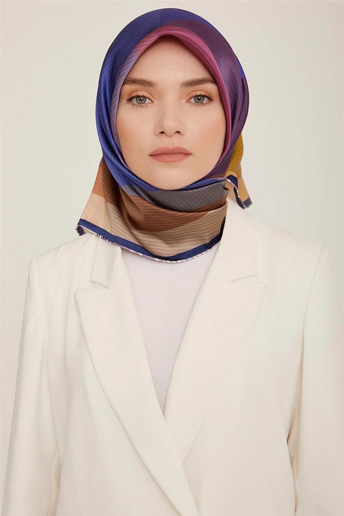 Armine Sura İpek Eşarp 22Ka8836 35