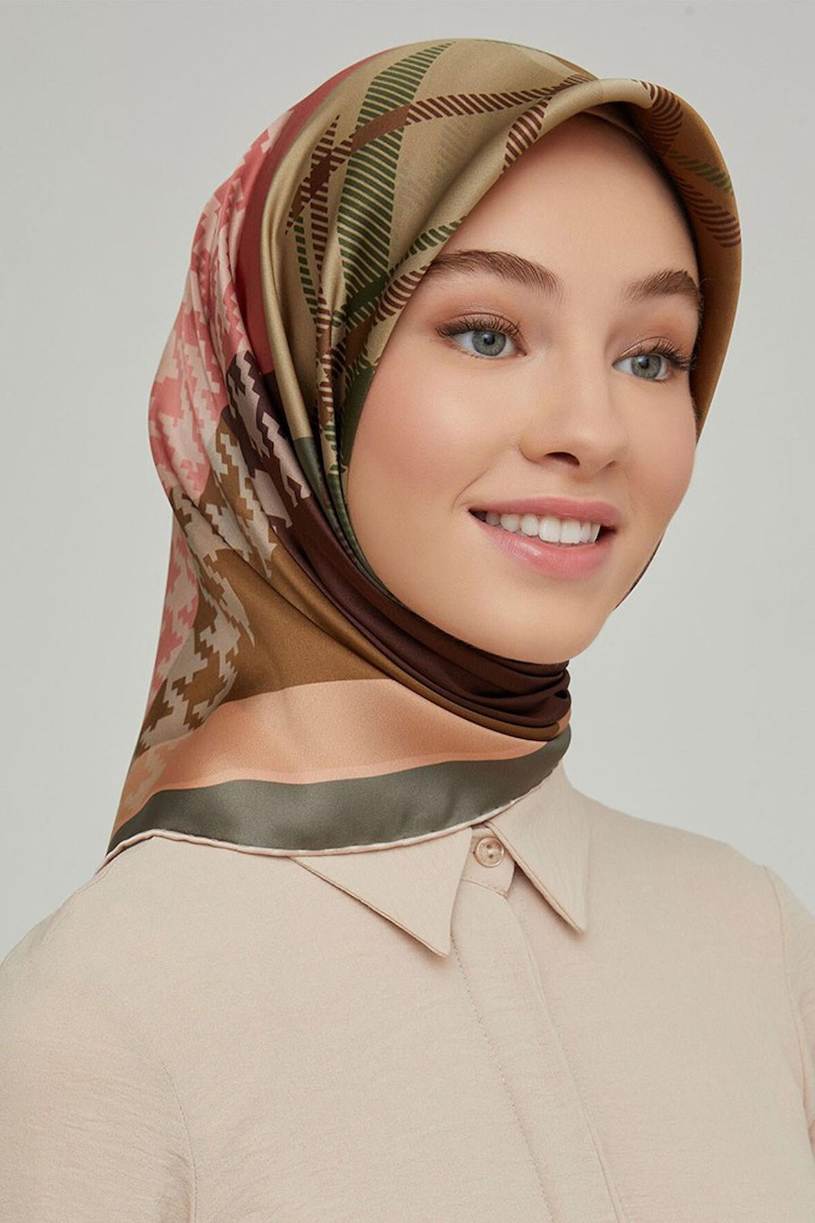 Armine Nostalji Serisi Sura İpek Eşarp 8620DS-11