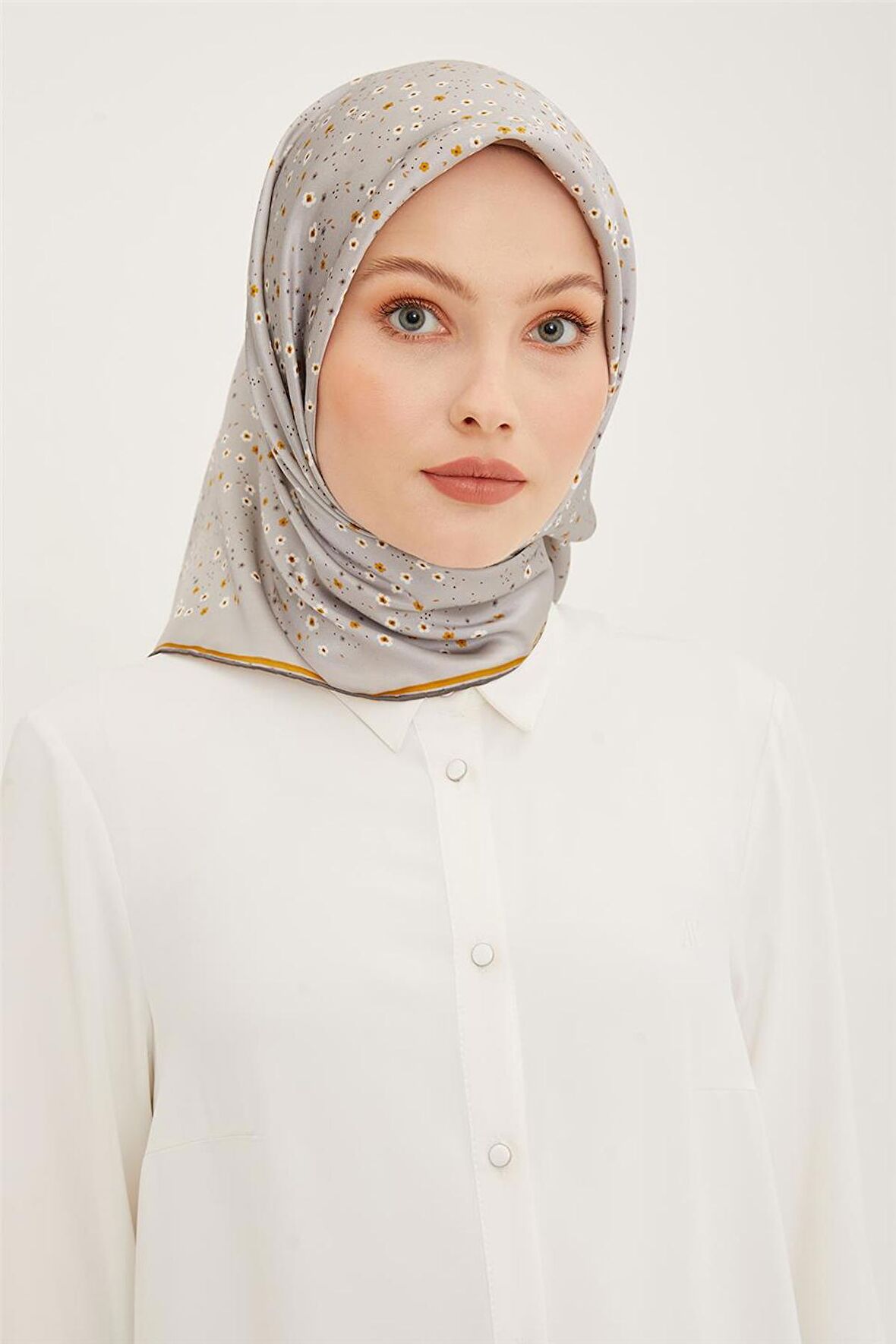 Armine Sura İpek Eşarp 23Ya8900 52