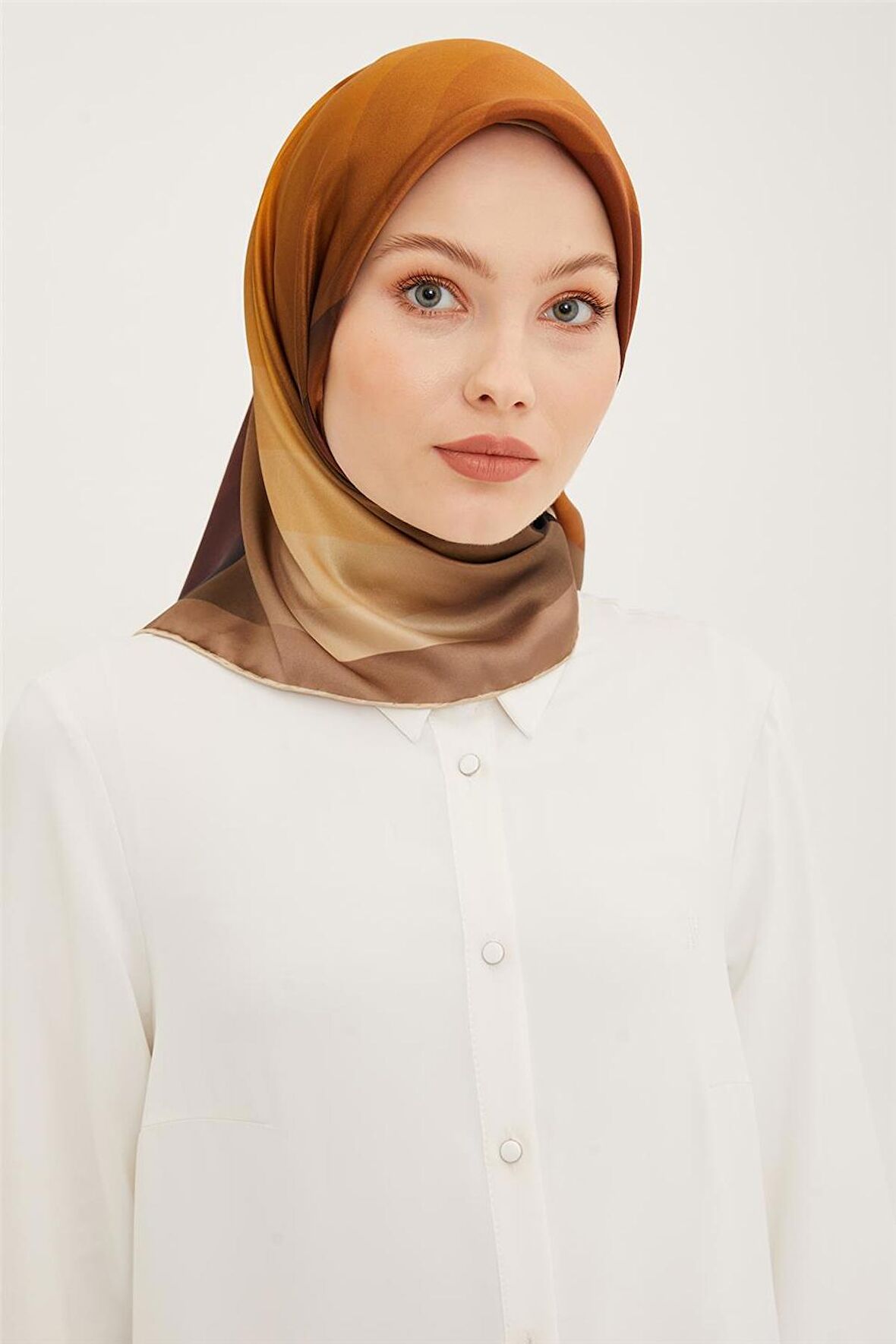 Armine Sura İpek Eşarp 23Ya8904 03