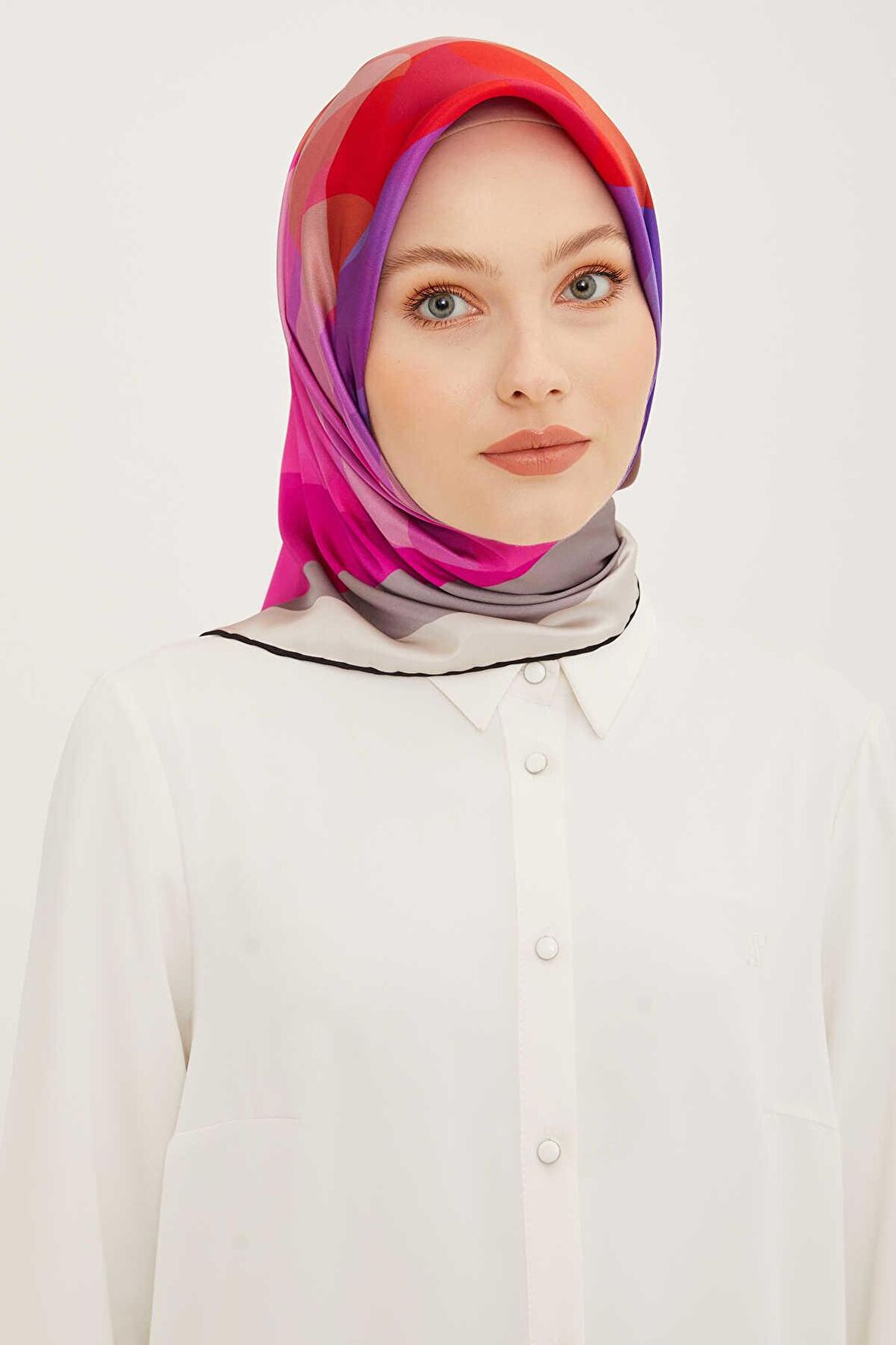 Armine Pembe Desenli Tivil İpek Eşarp 8901-52