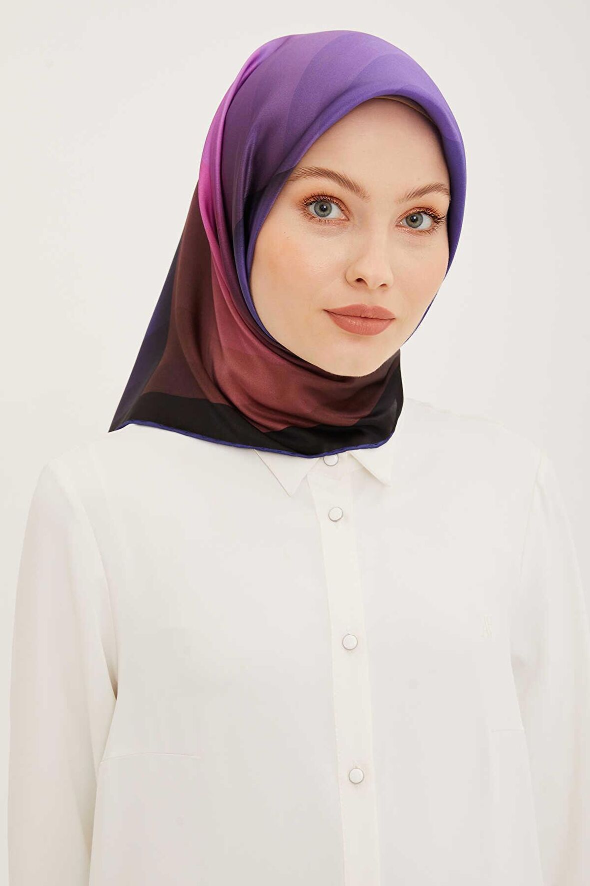 Armine Mor Geometrik Desenli Tivil İpek Eşarp 8904-34