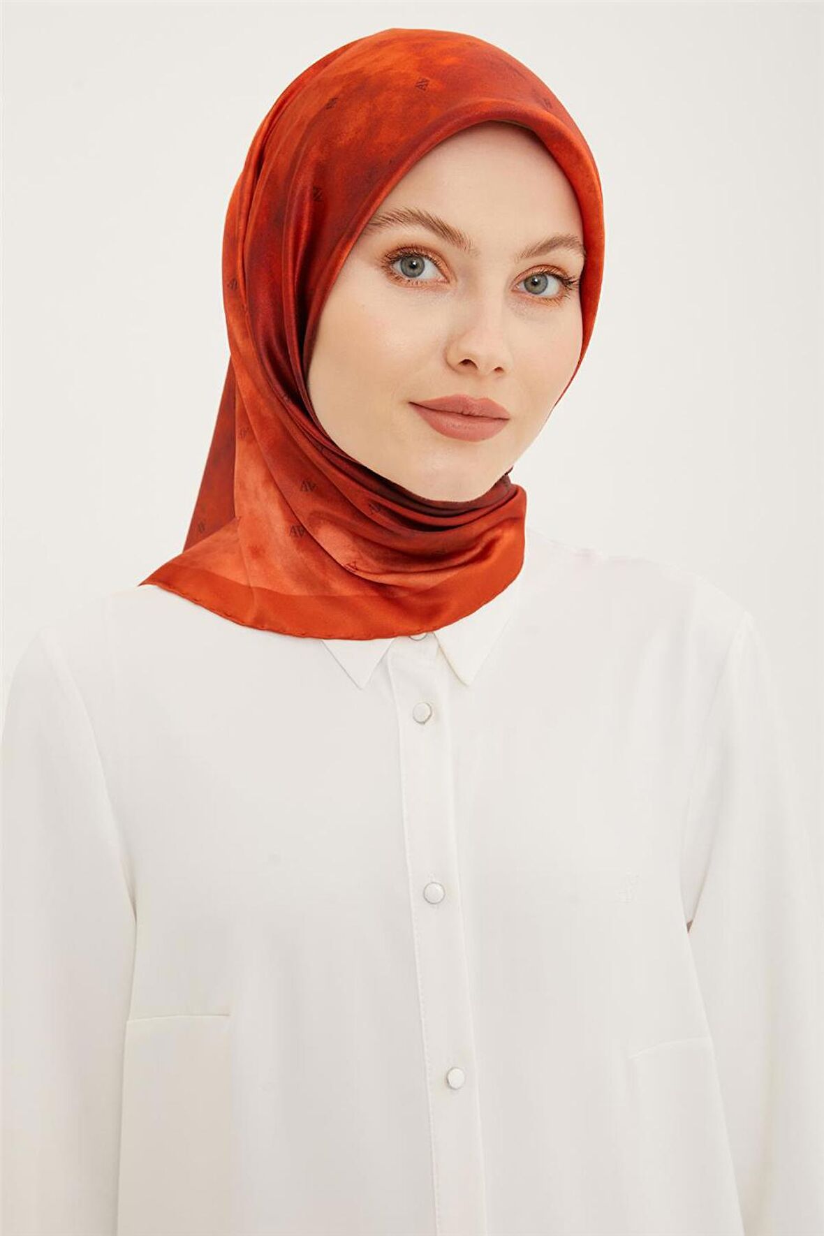 Armine Sura İpek Eşarp 23Ya8933 03