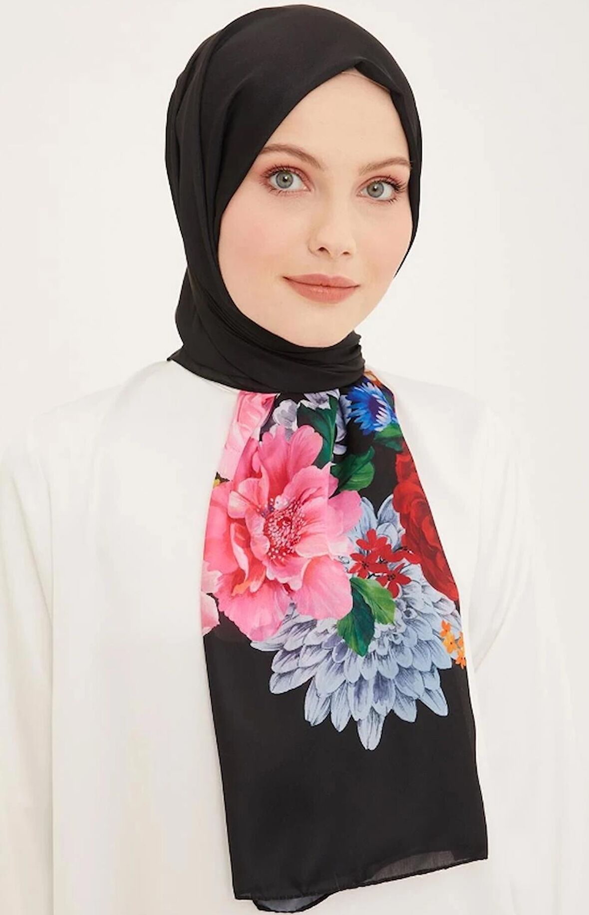 Armine Life Şal 3611-01 Siyah Çiçek Desen