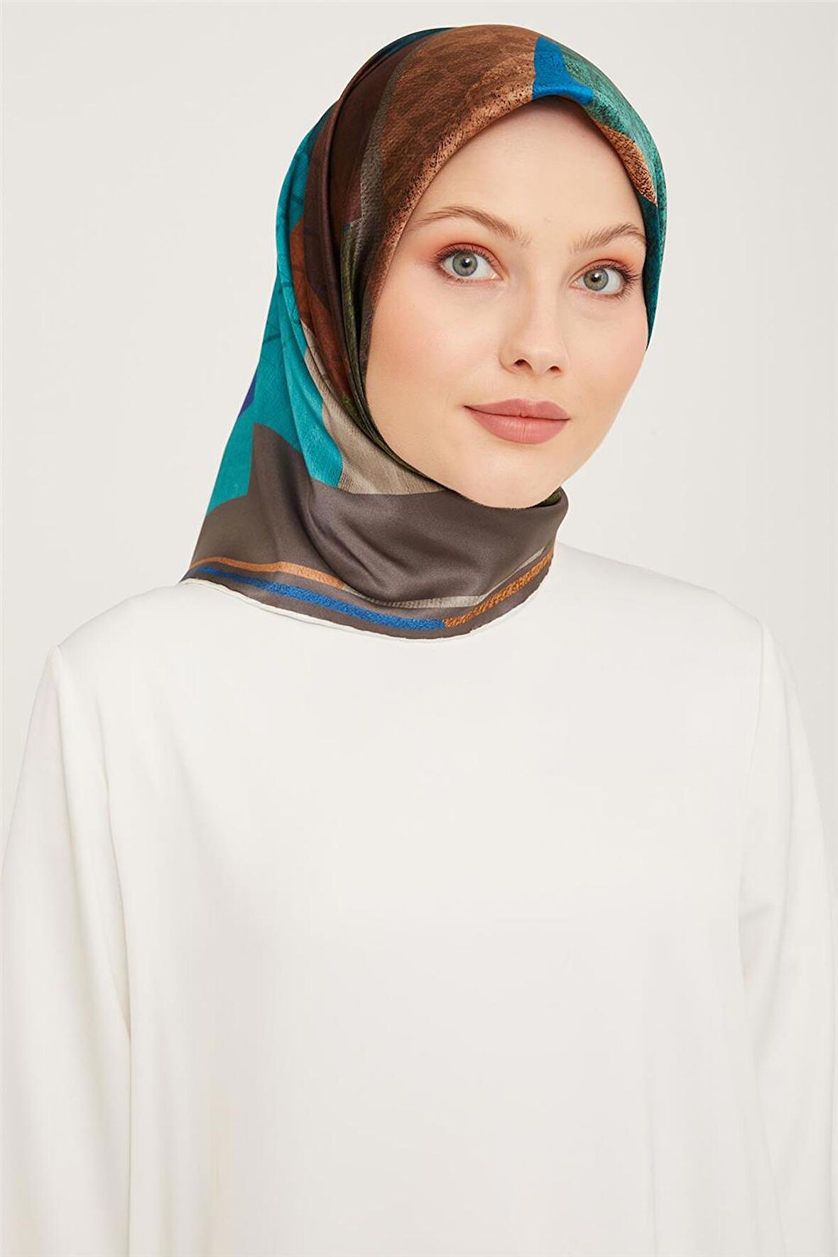 Armine Sura İpek Eşarp 23Ka9002 52