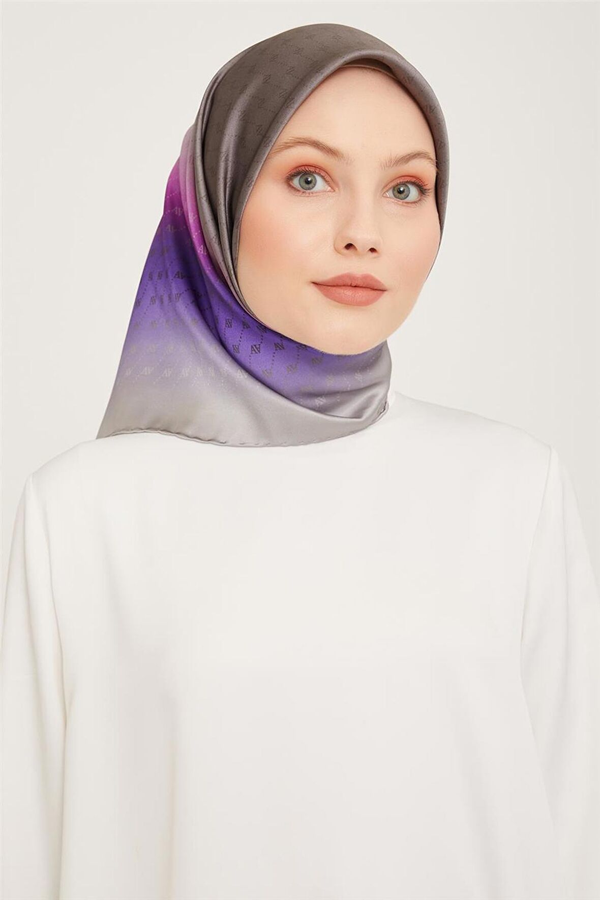 Armine Sura İpek Eşarp 23Ka9003 34