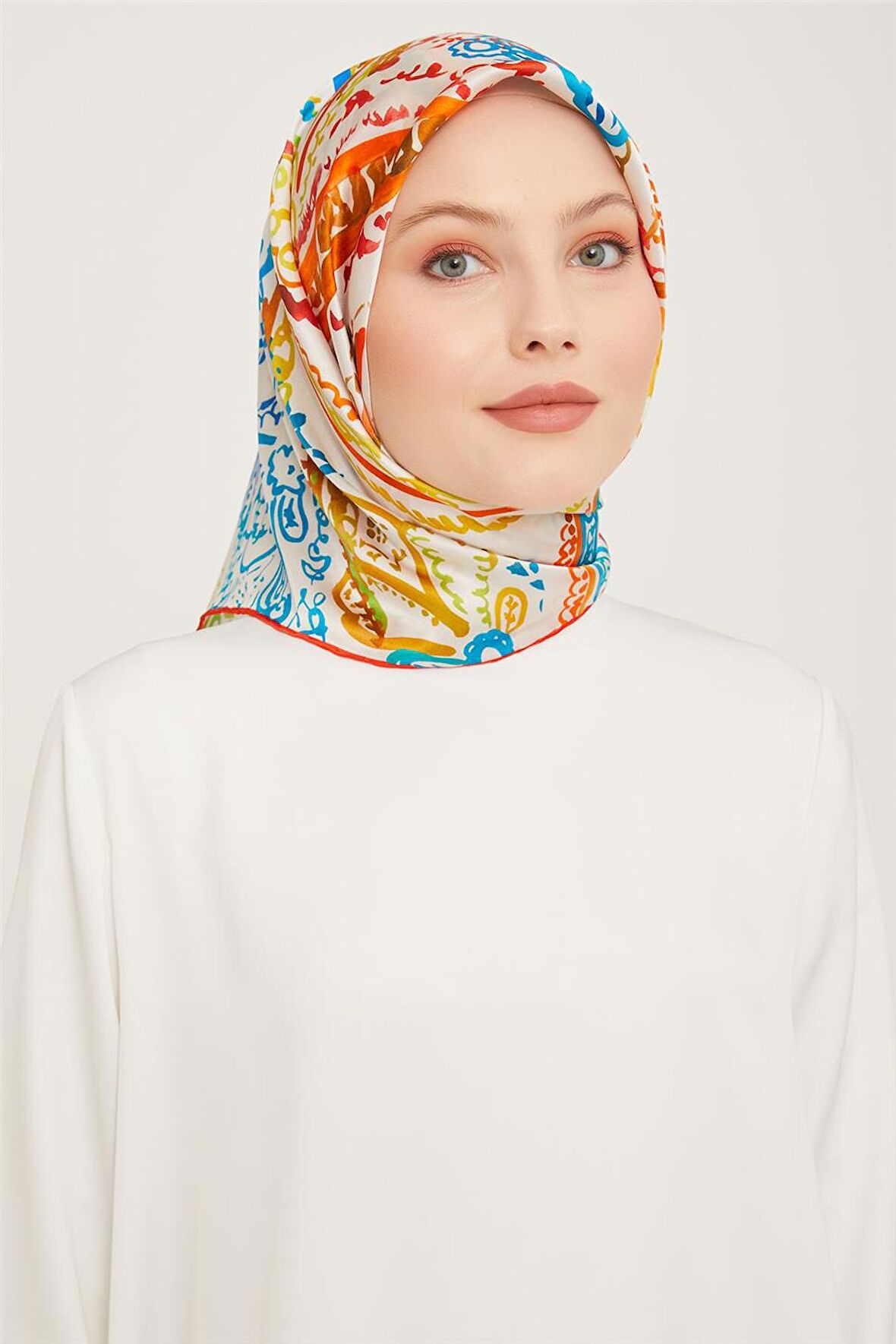 Armine Sura İpek Eşarp 23Ka9037 31