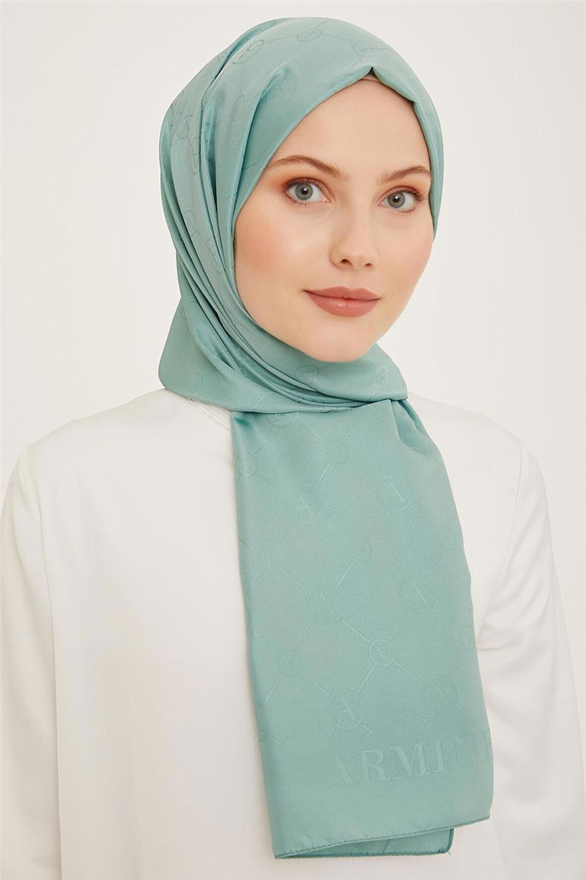 Armine Trend İnci Monogram 2 57