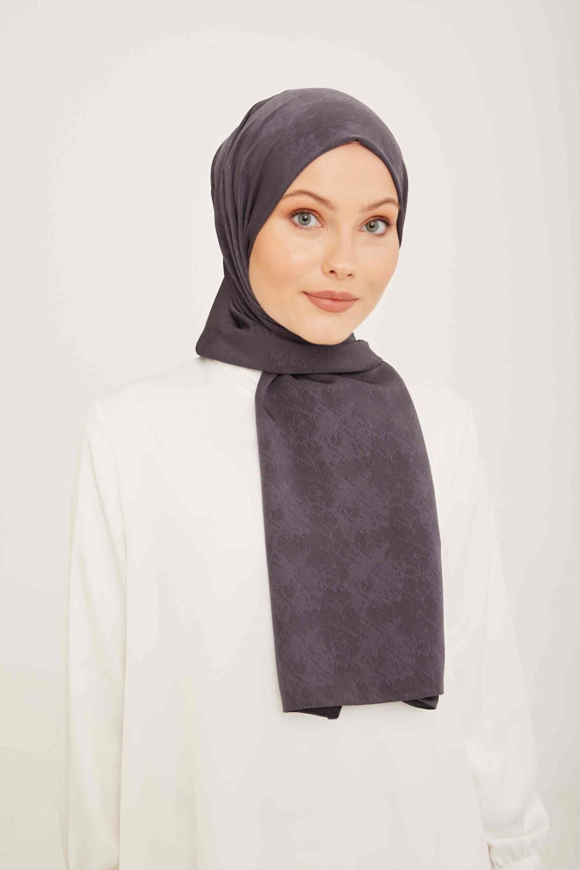 Armine Trend J.Capri Antrasit Düz Renk Şal 8-127