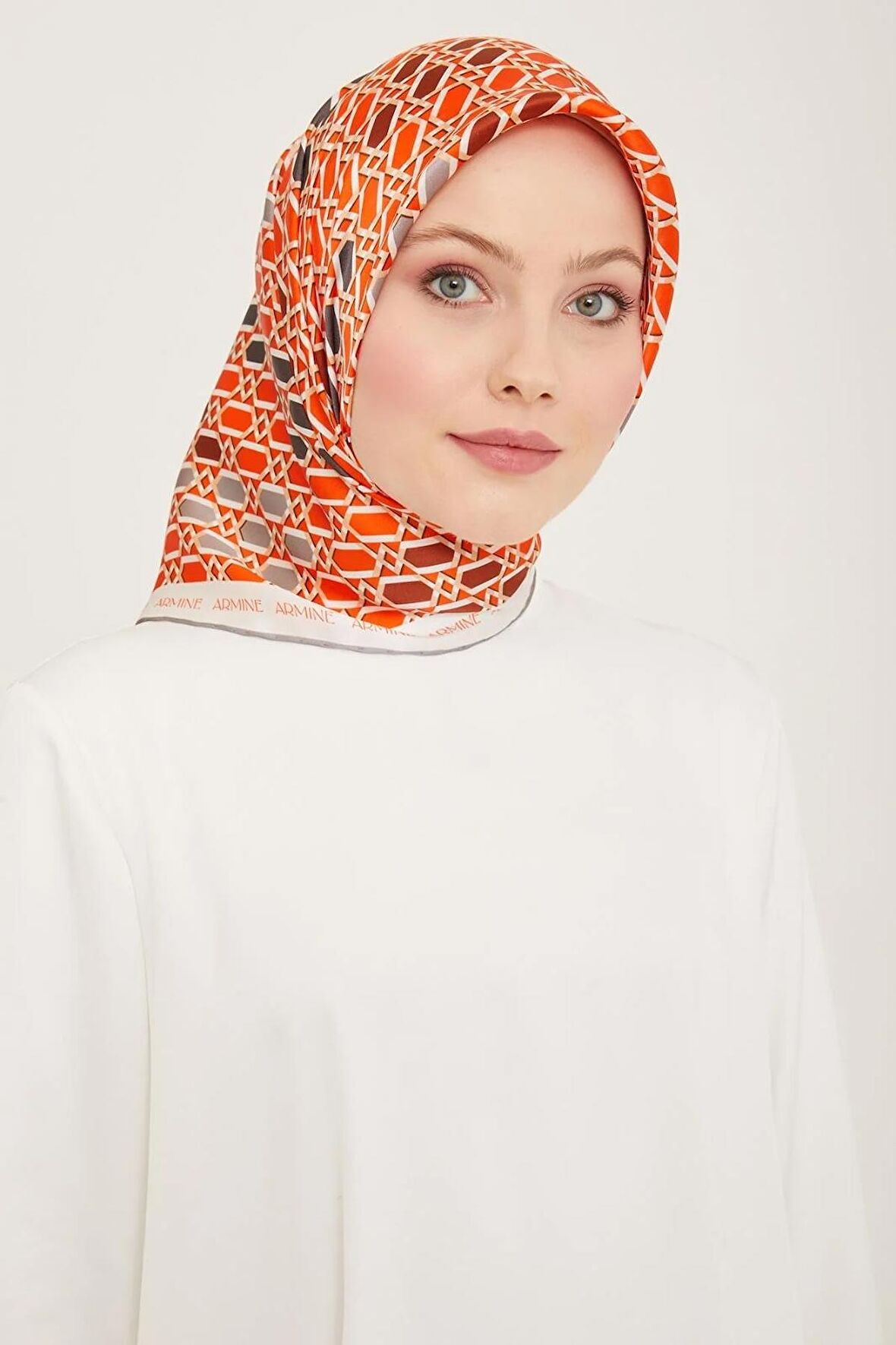 Armine Turuncu-Gri Geometrik Desen Tivil İpek Eşarp 9144-37