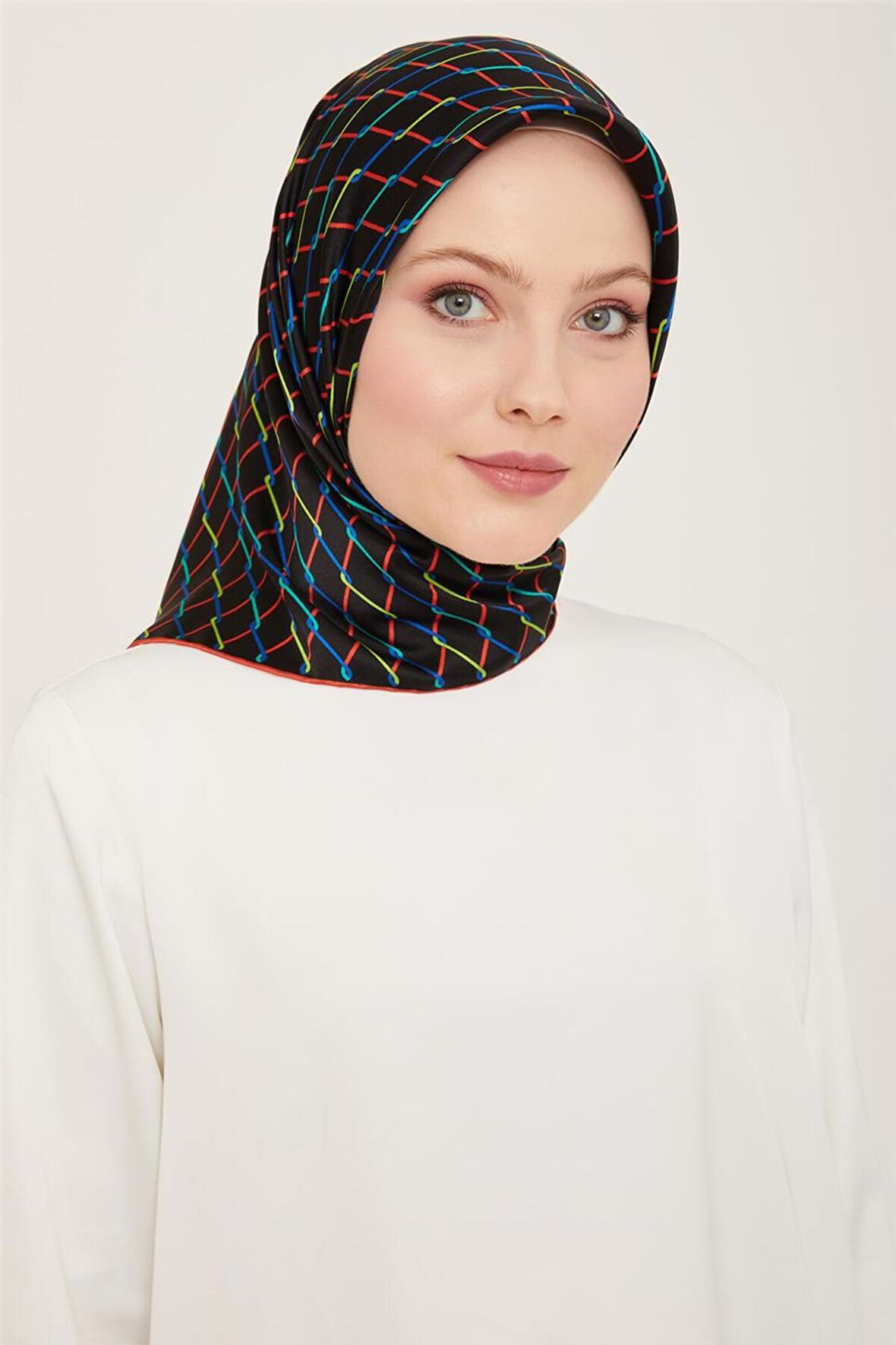 Armine 90*90  Sura İpek Eşarp 24ya9152 - 11