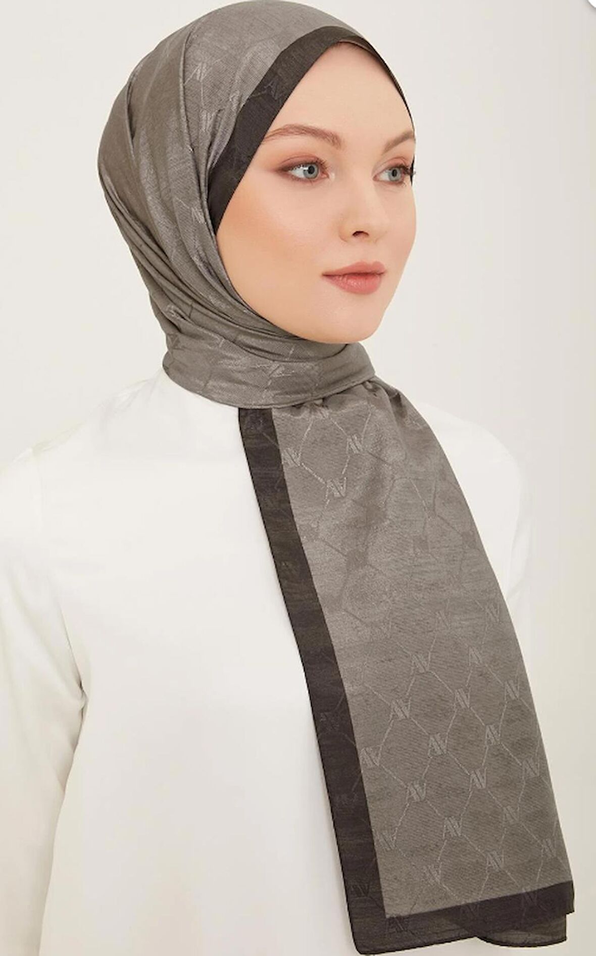 Armine Trend Monogram Şal 2-140 - Gri
