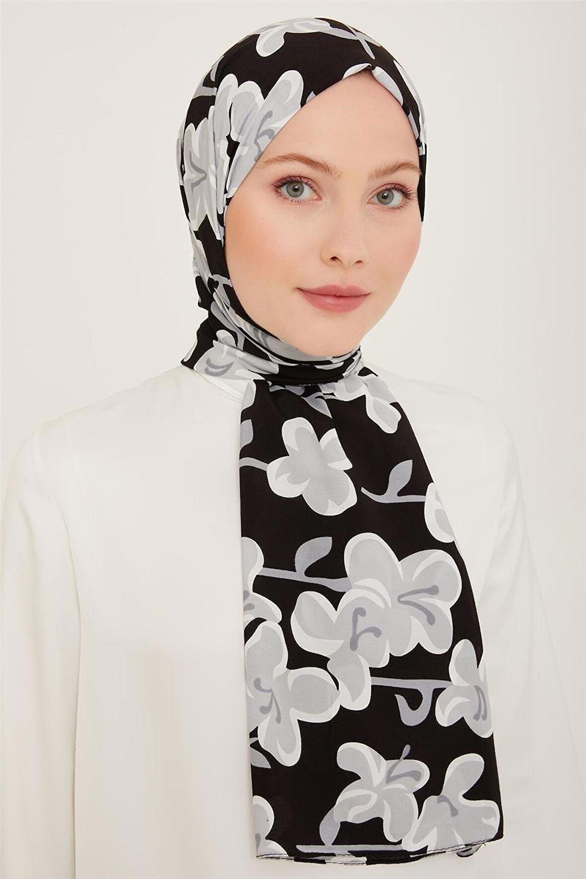 Armine Trend Defne Şal 6348-02 Siyah Gri