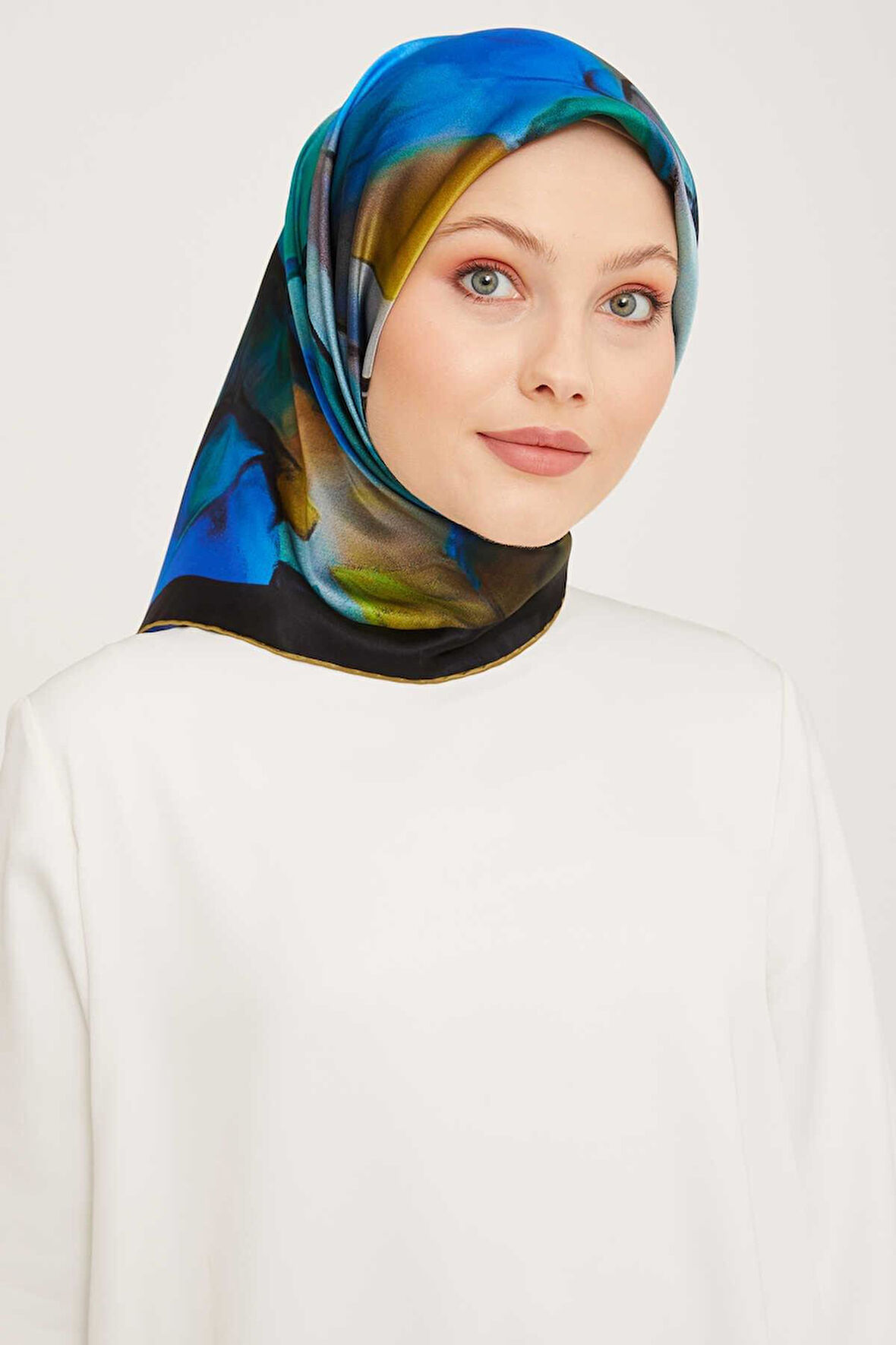Armine Nostalji Sura İpek 9014-03 Mavi Karışık Desen
