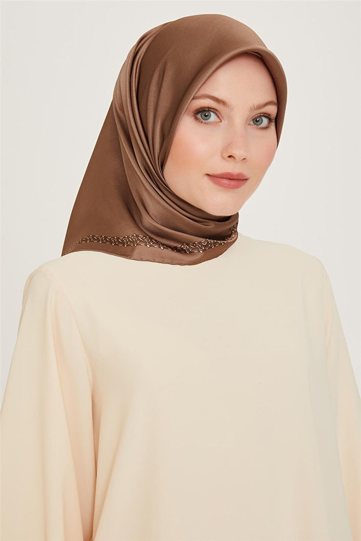 DJ SAF İPEK EŞARP 9260D (S) ( SURA)