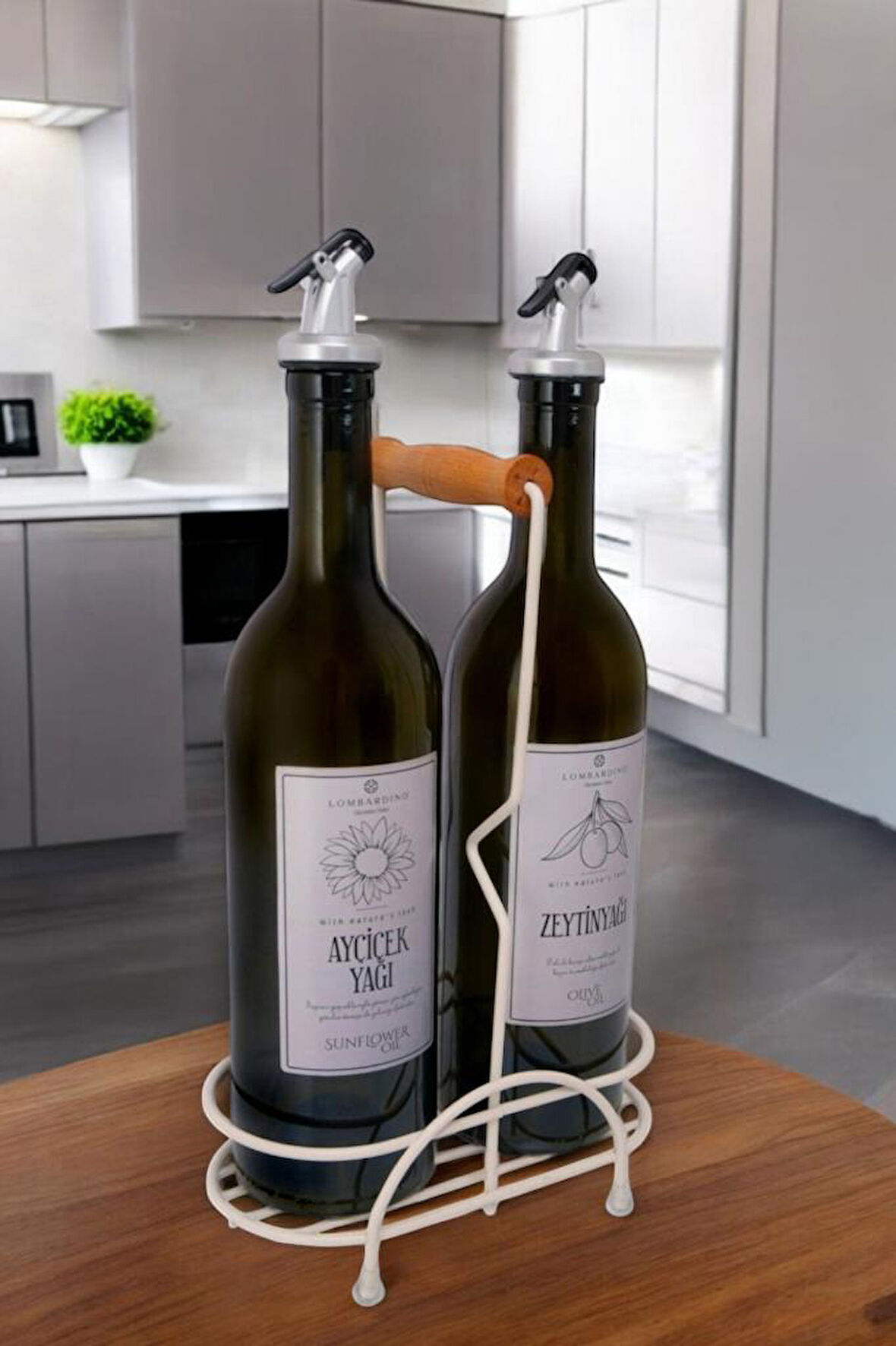 Digithome Petra 2'li Krem Metal Standlı Ahşap Saplı Yağdanlık Seti Gümüş Etiketli Amber Yağlık 750 ML 