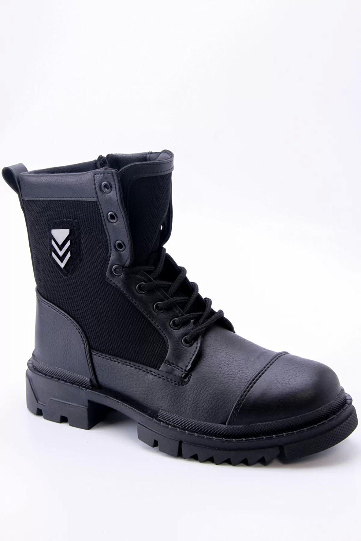 Unisex Bot 2100