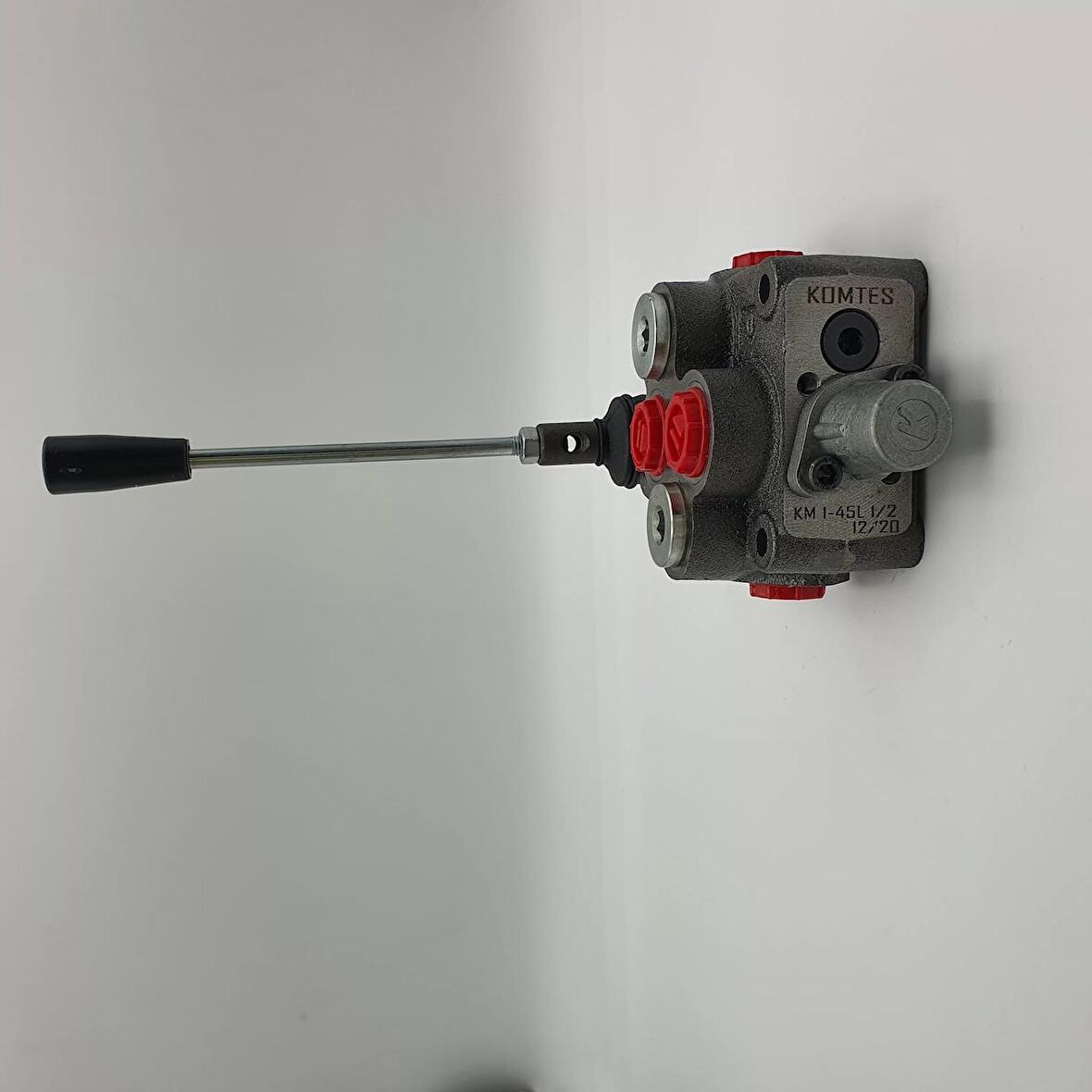 45L - 1/2" TEKLİ MONO BLOK KUMANDA KOLU