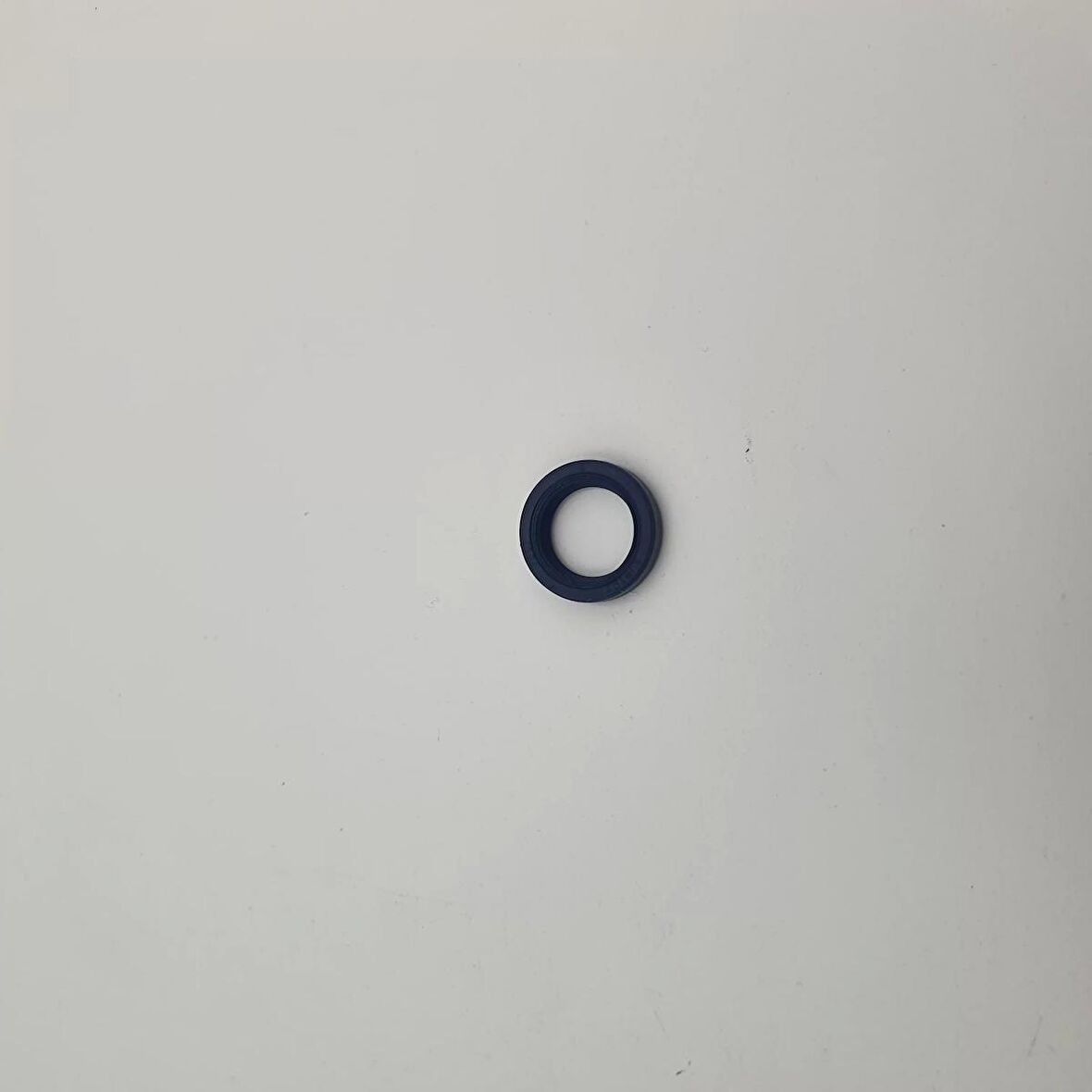YAĞ KEÇESİ NBR 18X25X6