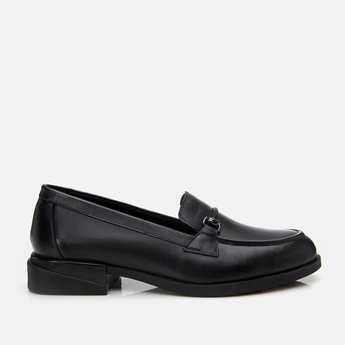 Hakiki Deri Siyah Kadın Tokalı Loafer